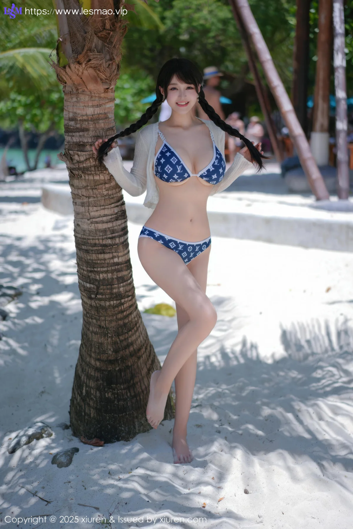 XiuRen 秀人 No.10699 心上可Flora 比基尼情趣旅拍 - 8