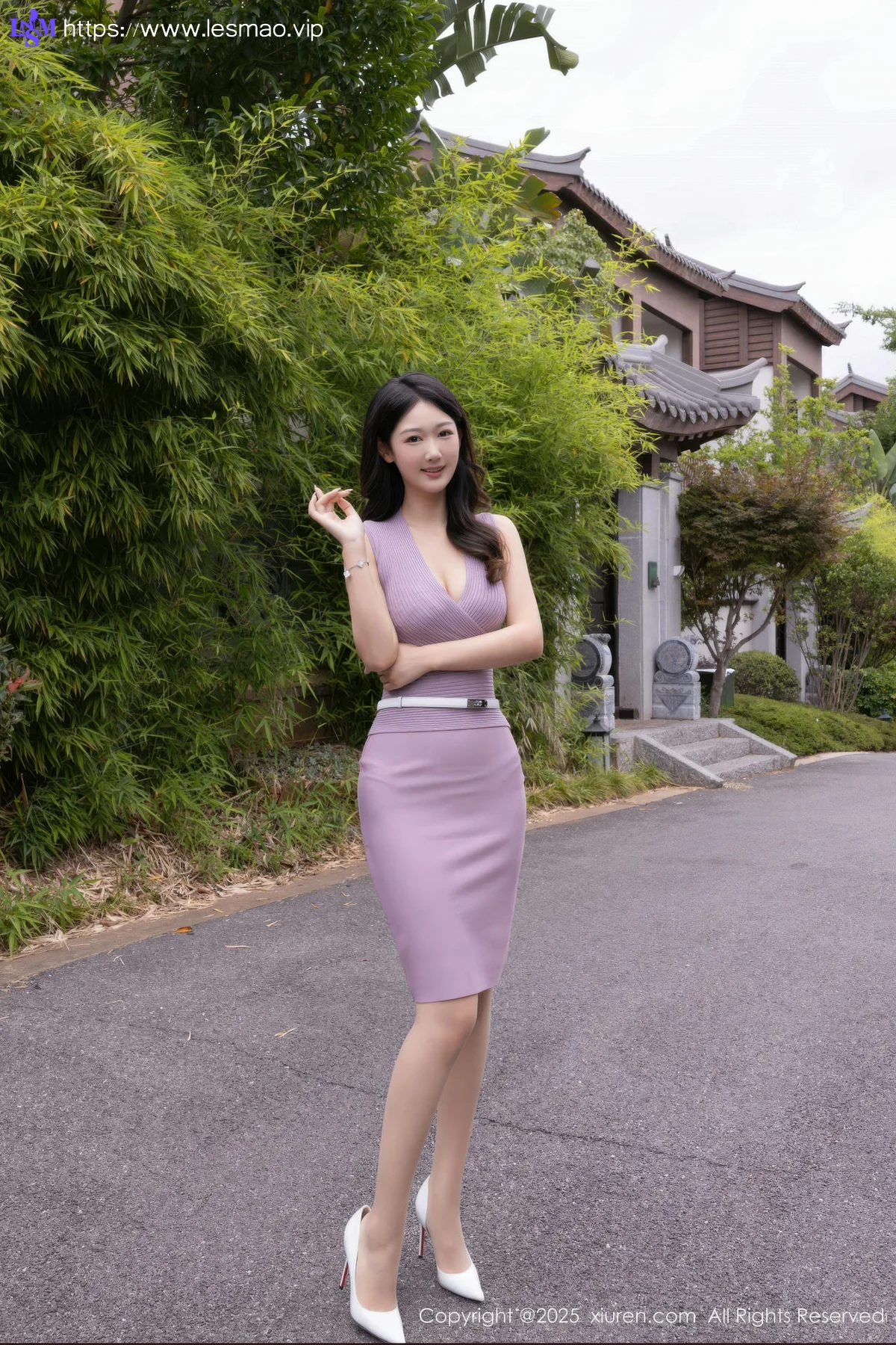 XiuRen 秀人 No.10716 唐安琪 紫色连衣裙街拍 - 1