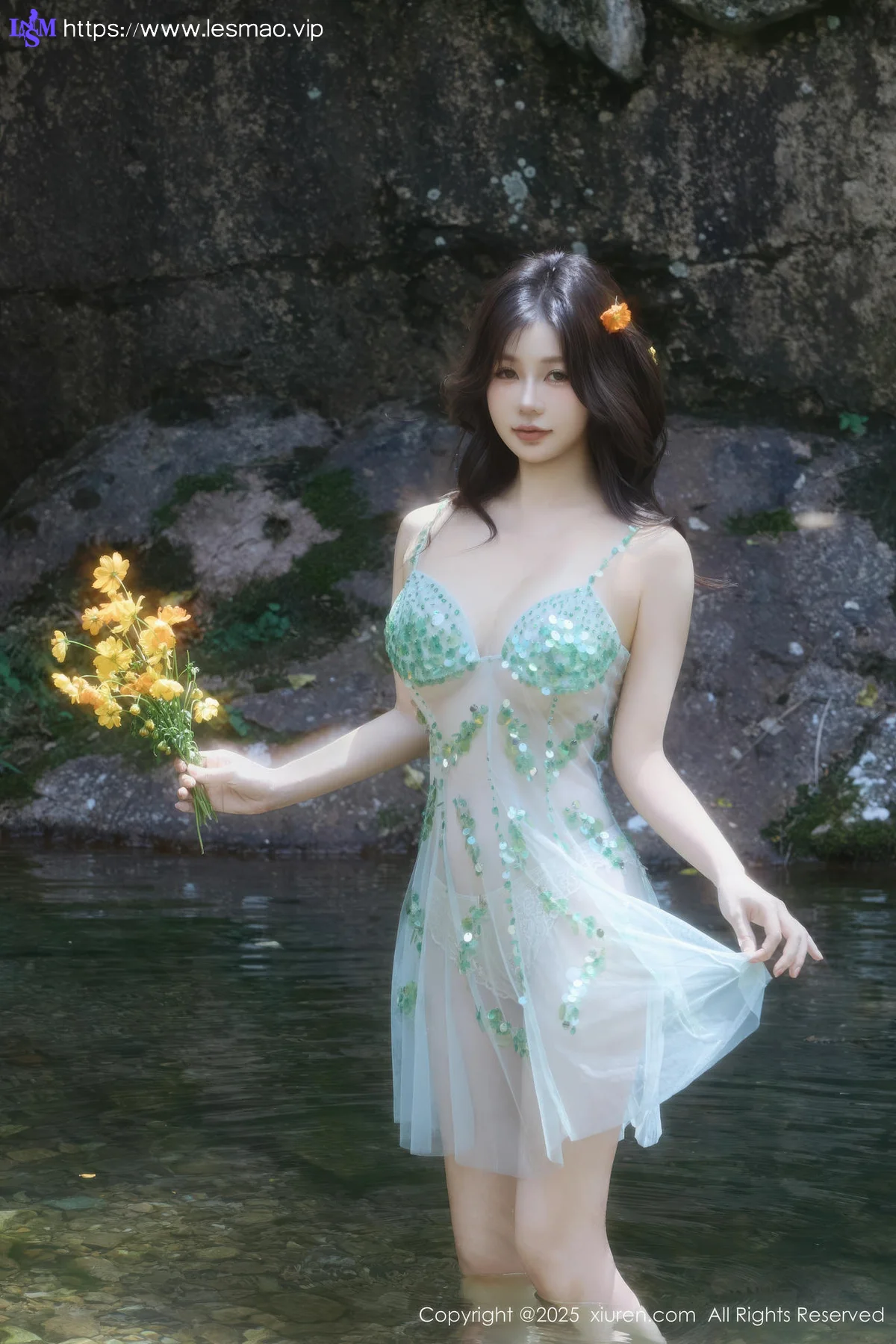 XiuRen 秀人 No.10756 尹甜甜 性感小溪亮片裙 - 4