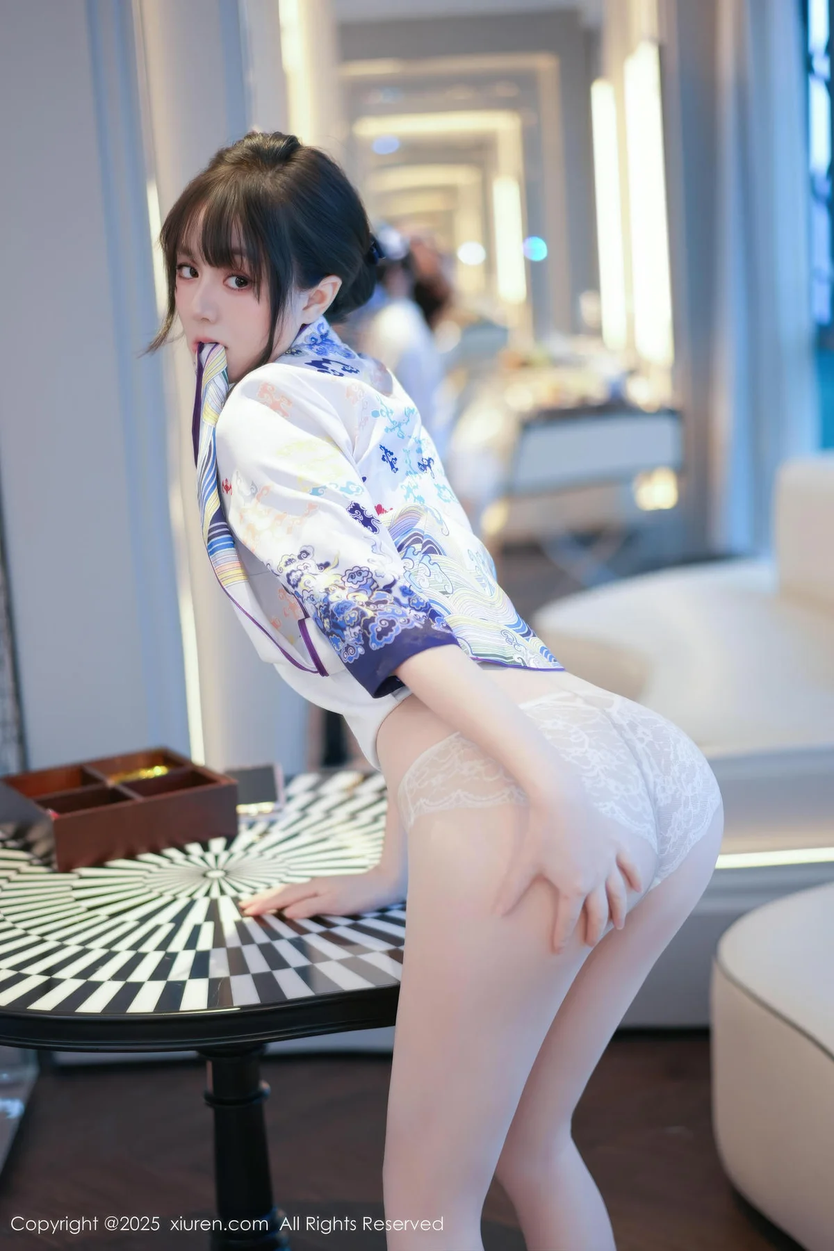 XiuRen 秀人 No.11001 沈南汐RuRu 浅色旗袍魅惑肉丝 - 2