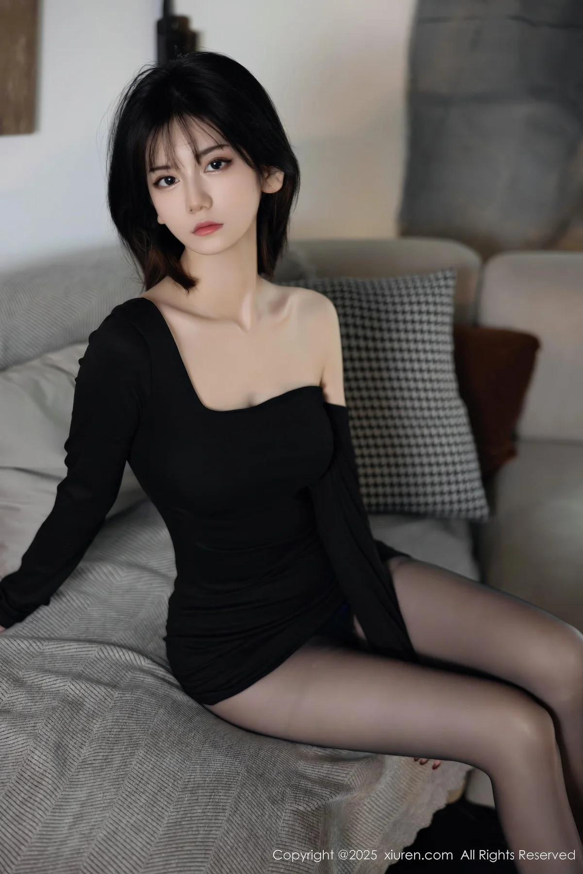 XiuRen 秀人 No.11105 凌七七 气质美女黑色连衣短裙 - 4