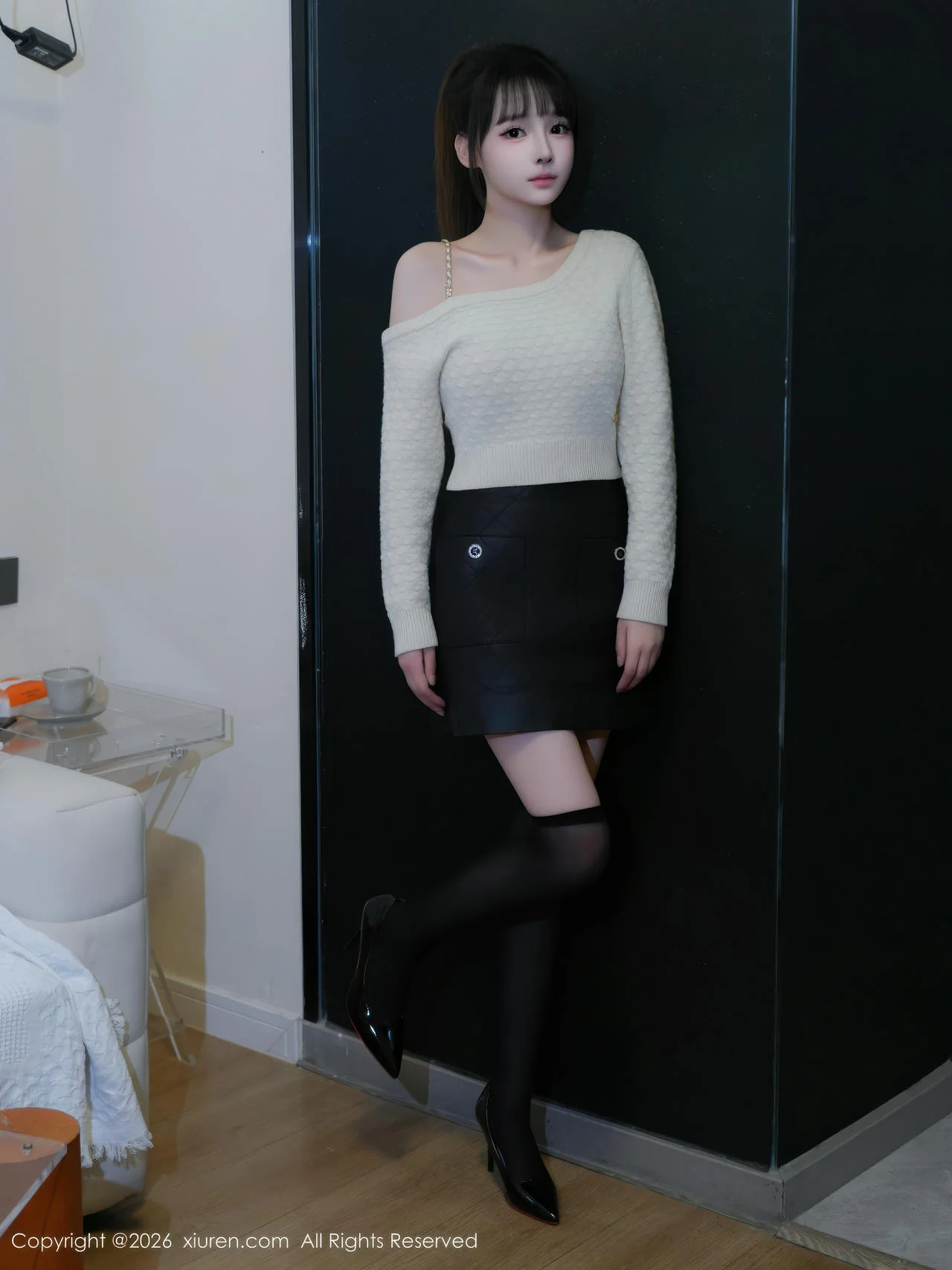 XiuRen 秀人 No.11254 沈蜜儿 白色T恤魅惑黑丝 - 2