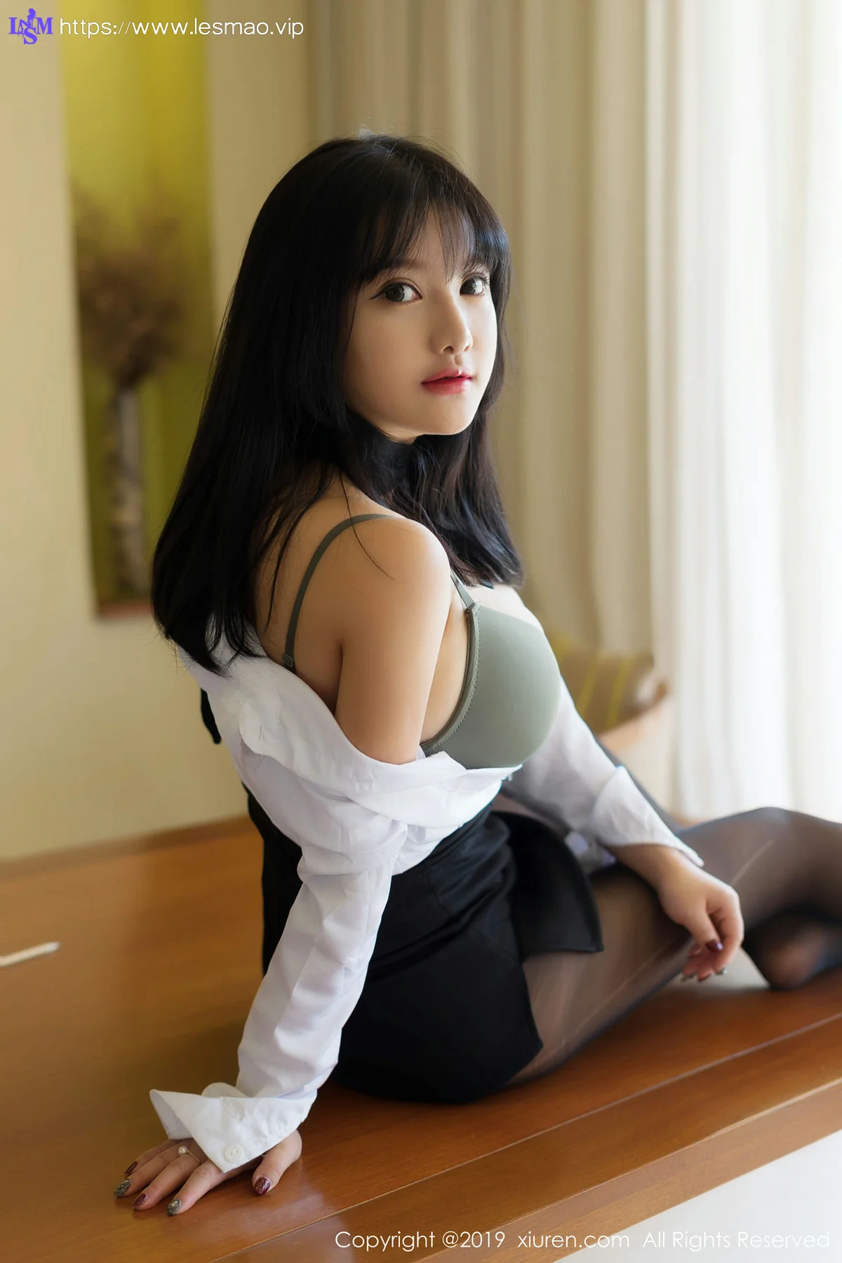 XiuRen 秀人 No.1653 小尤奈 秘书黑丝富国岛旅拍 - 7