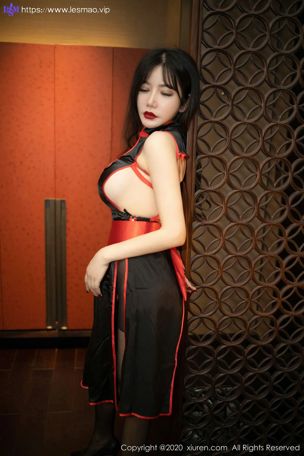 XiuRen 秀人 No.1950 魅惑情趣内衣与黑丝 心妍小公主最新写真 - 3