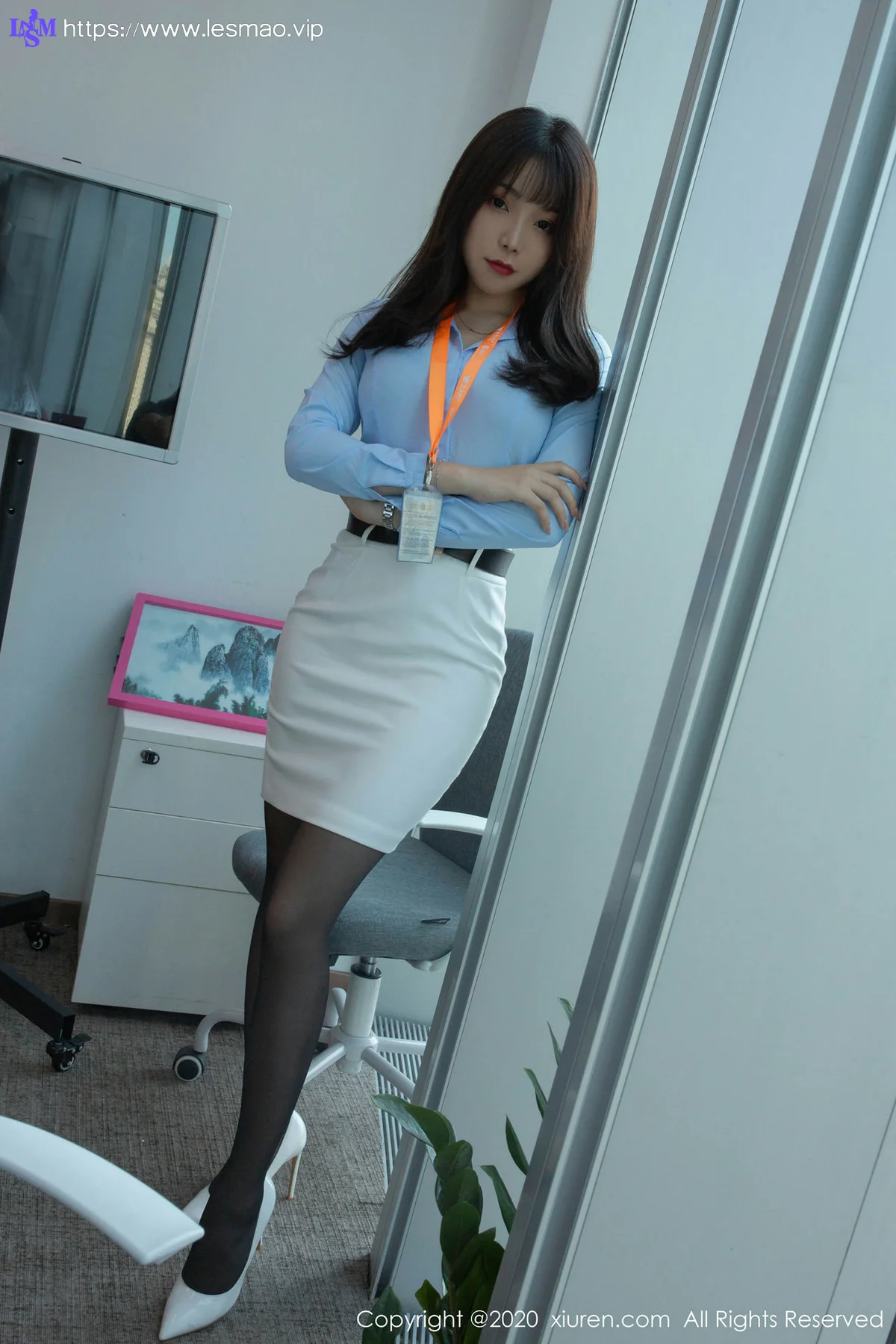XiuRen 秀人 No.2047 皮鞭SM捆绑 芝芝Booty 办公室主题写真 - 6