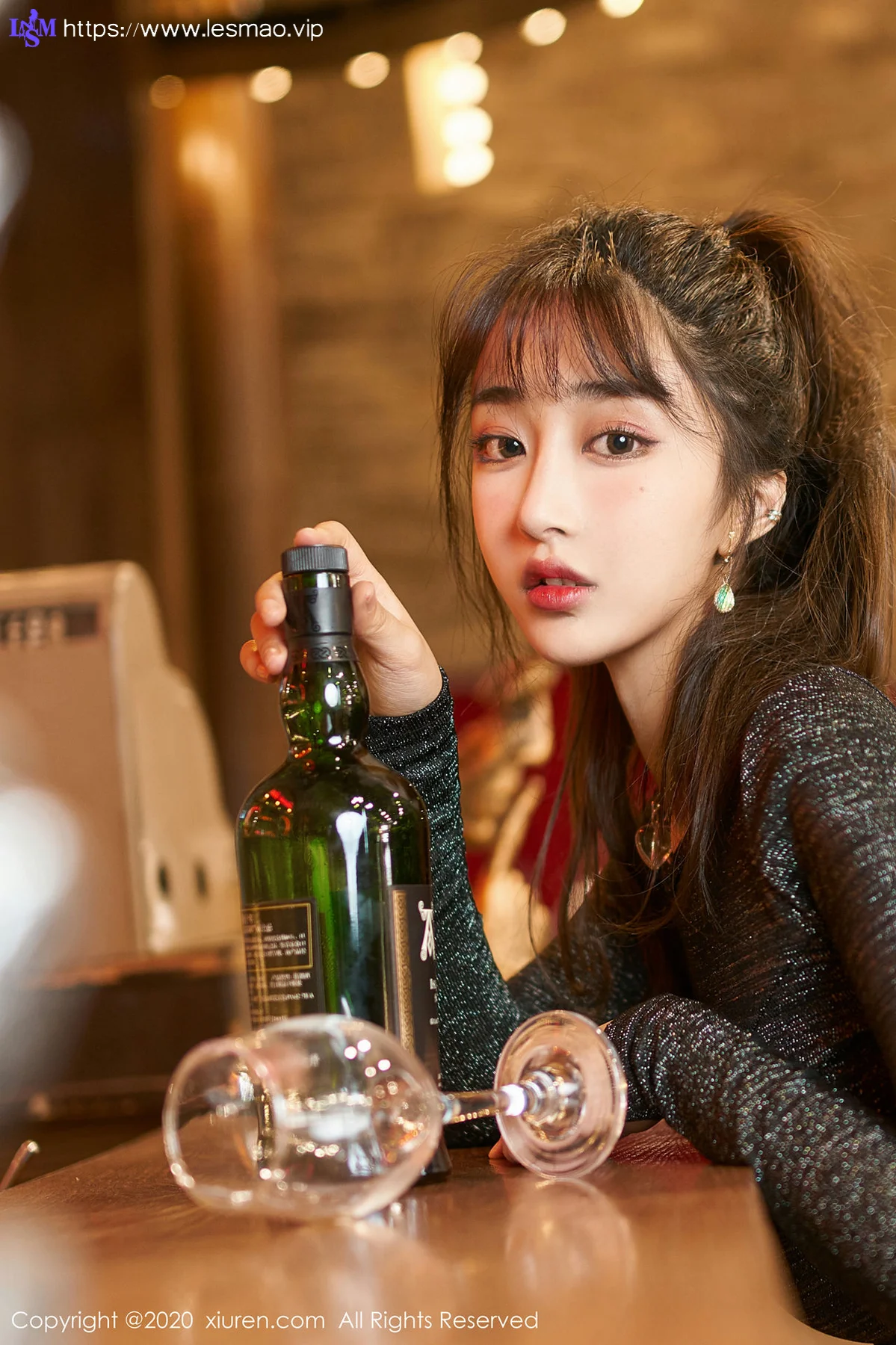 XiuRen 秀人 No.2085 酒吧主题写真 Betty林子欣 - 9