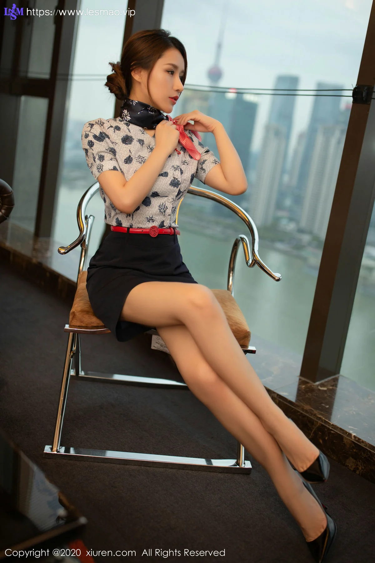 XiuRen 秀人 No.2117 空姐主题写真 徐安安 新人模特捆绑 - 1