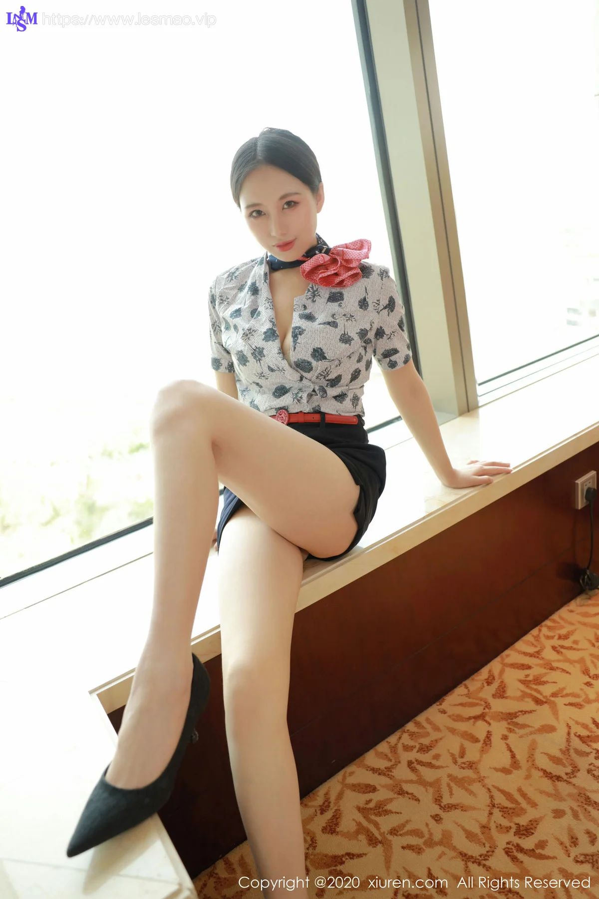 XiuRen 秀人 No.2179  空乘制服系列 月音瞳 性感写真 - 4