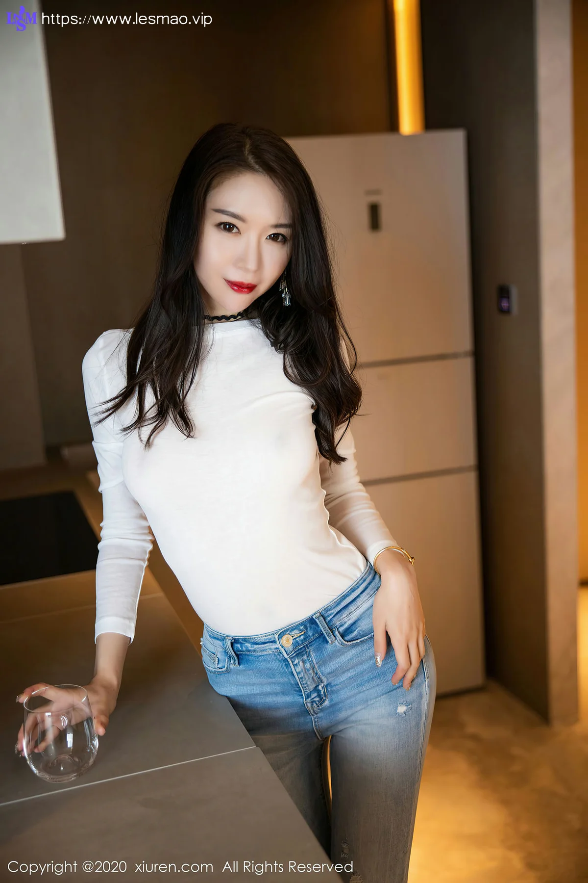 XiuRen 秀人 No.2870  真空紧身衣 梦心月 长腿高跟美眉 - 2