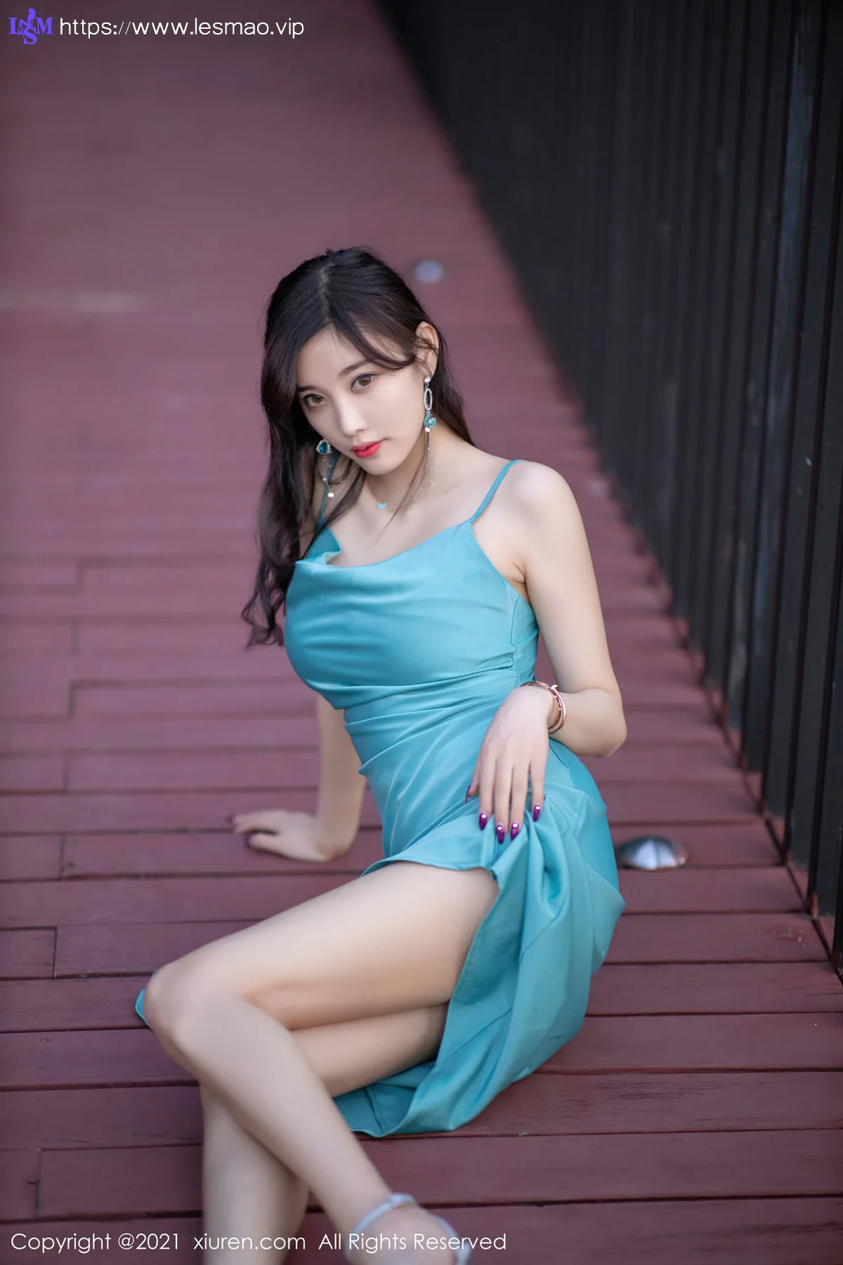 XiuRen 秀人 No.2997  典雅吊裙 杨晨晨 曼妙身姿 - 8