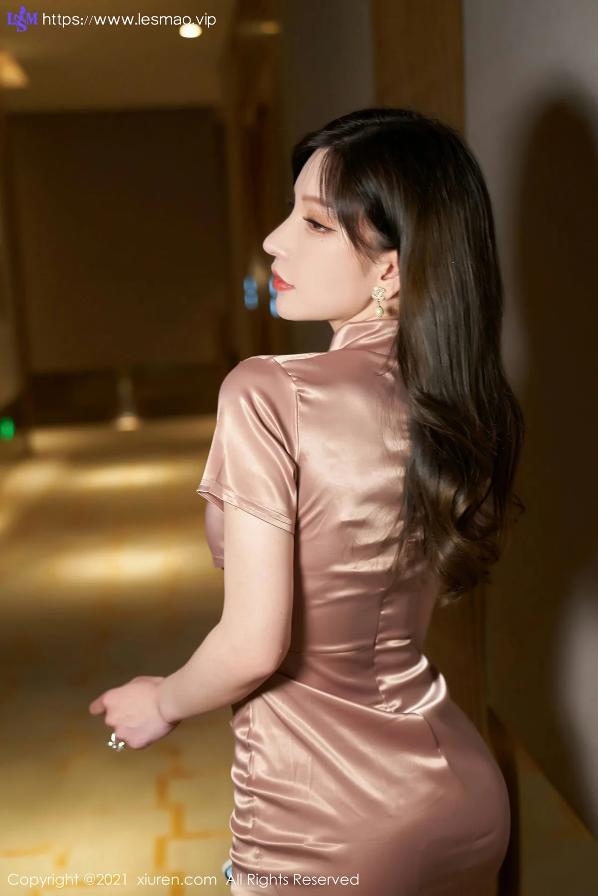 XiuRen 秀人 No.3338  超低胸礼裙 周于希Sandy 性感写真 - 5