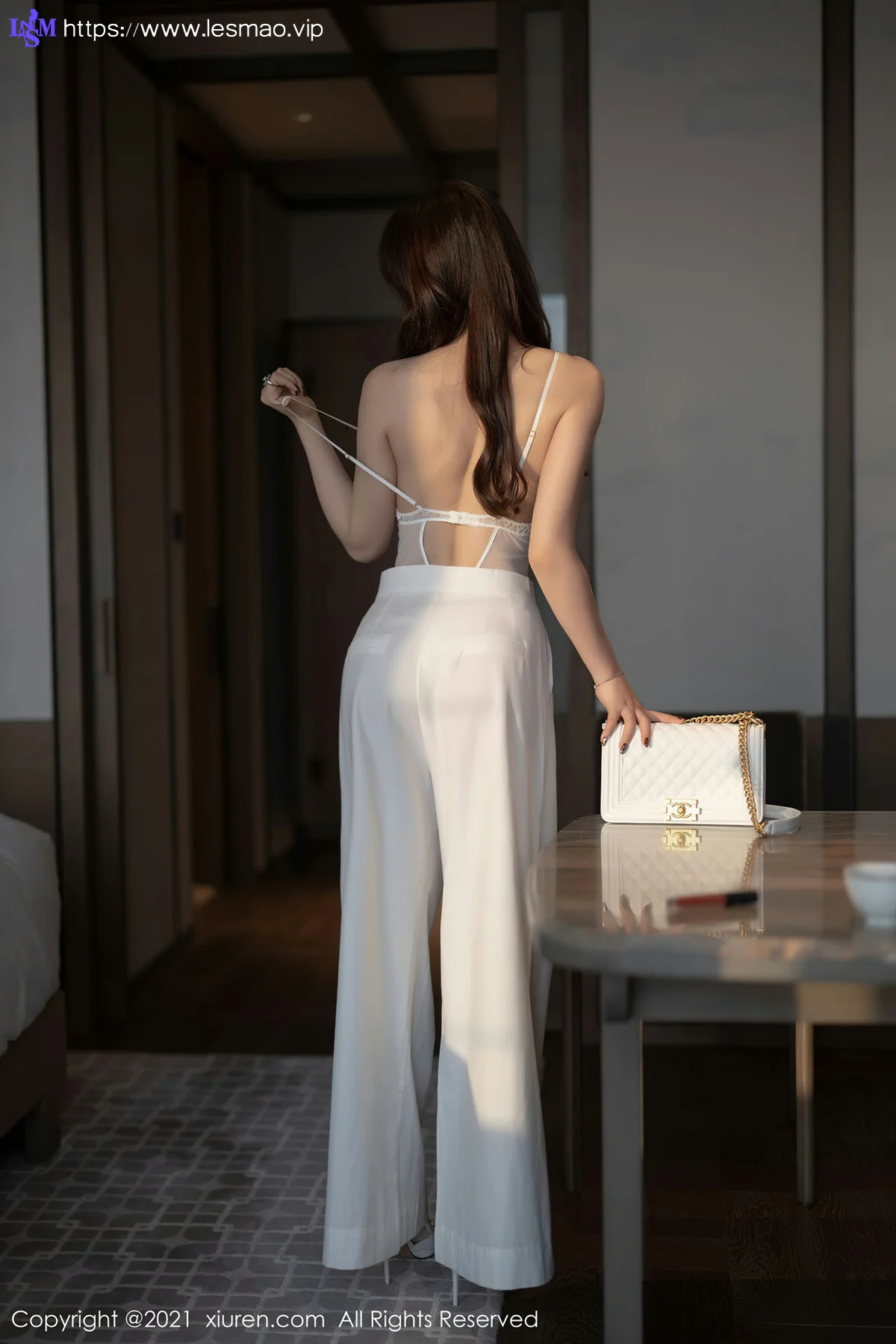 XiuRen 秀人 No.3367  芝芝Booty 精致镂空吊带写真 - 9
