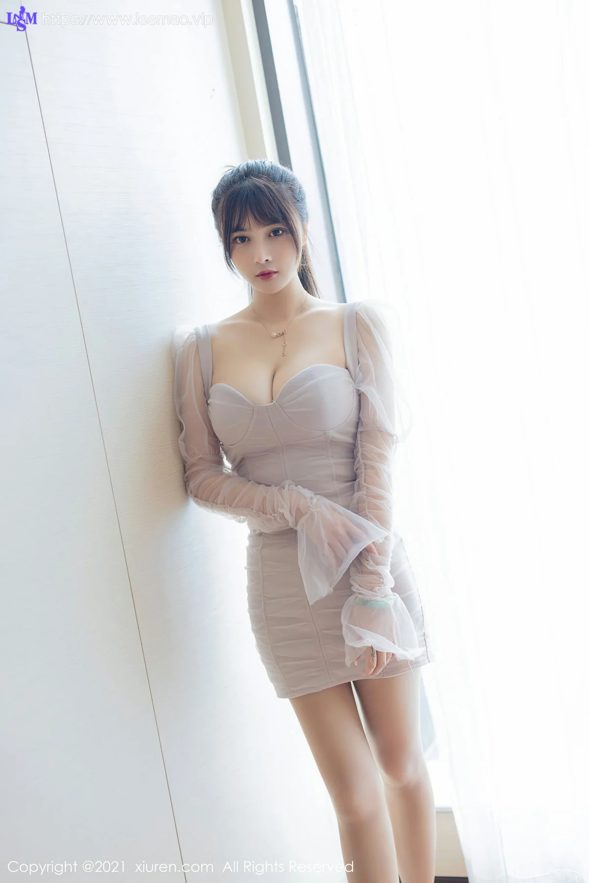 XiuRen 秀人 No.3418  V抹胸礼裙 萌奈子 性感写真 - 3