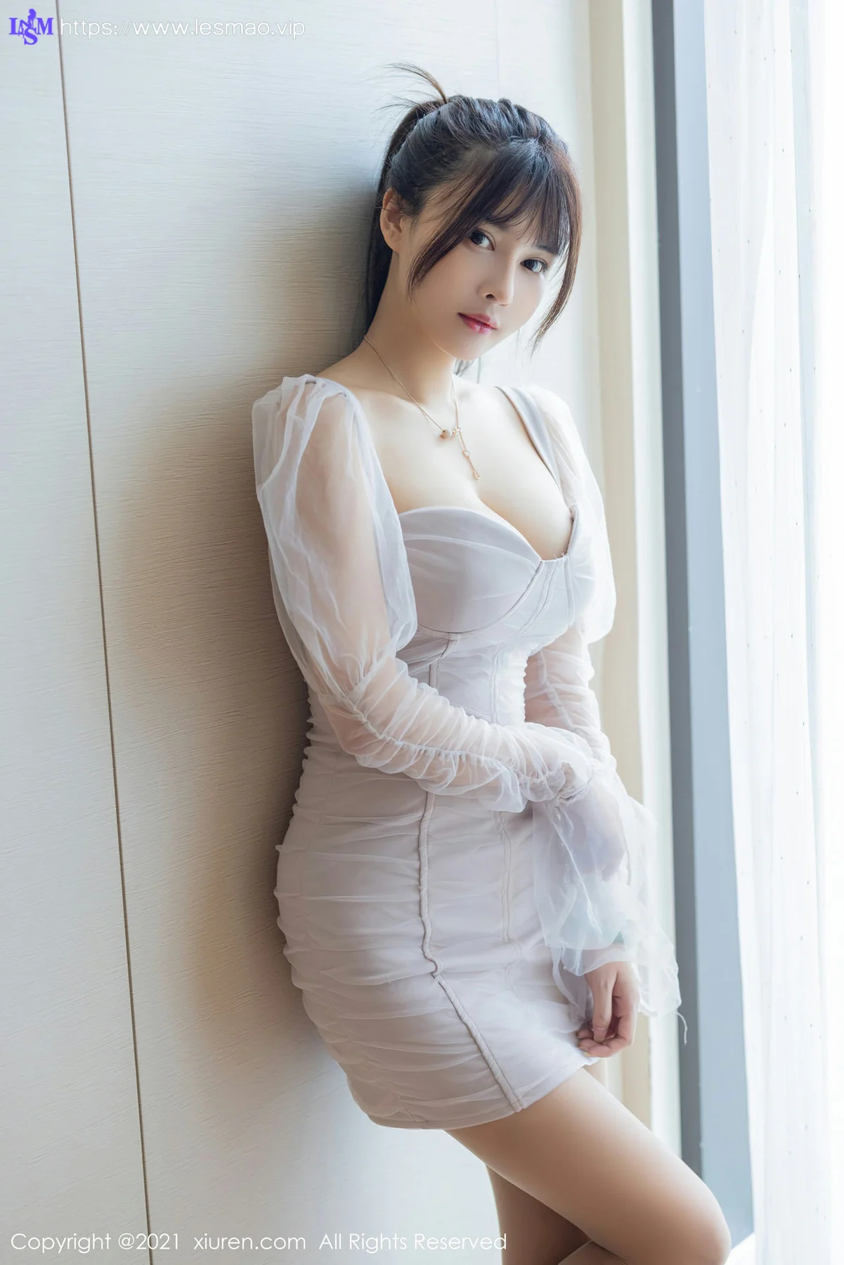 XiuRen 秀人 No.3418  V抹胸礼裙 萌奈子 性感写真 - 5