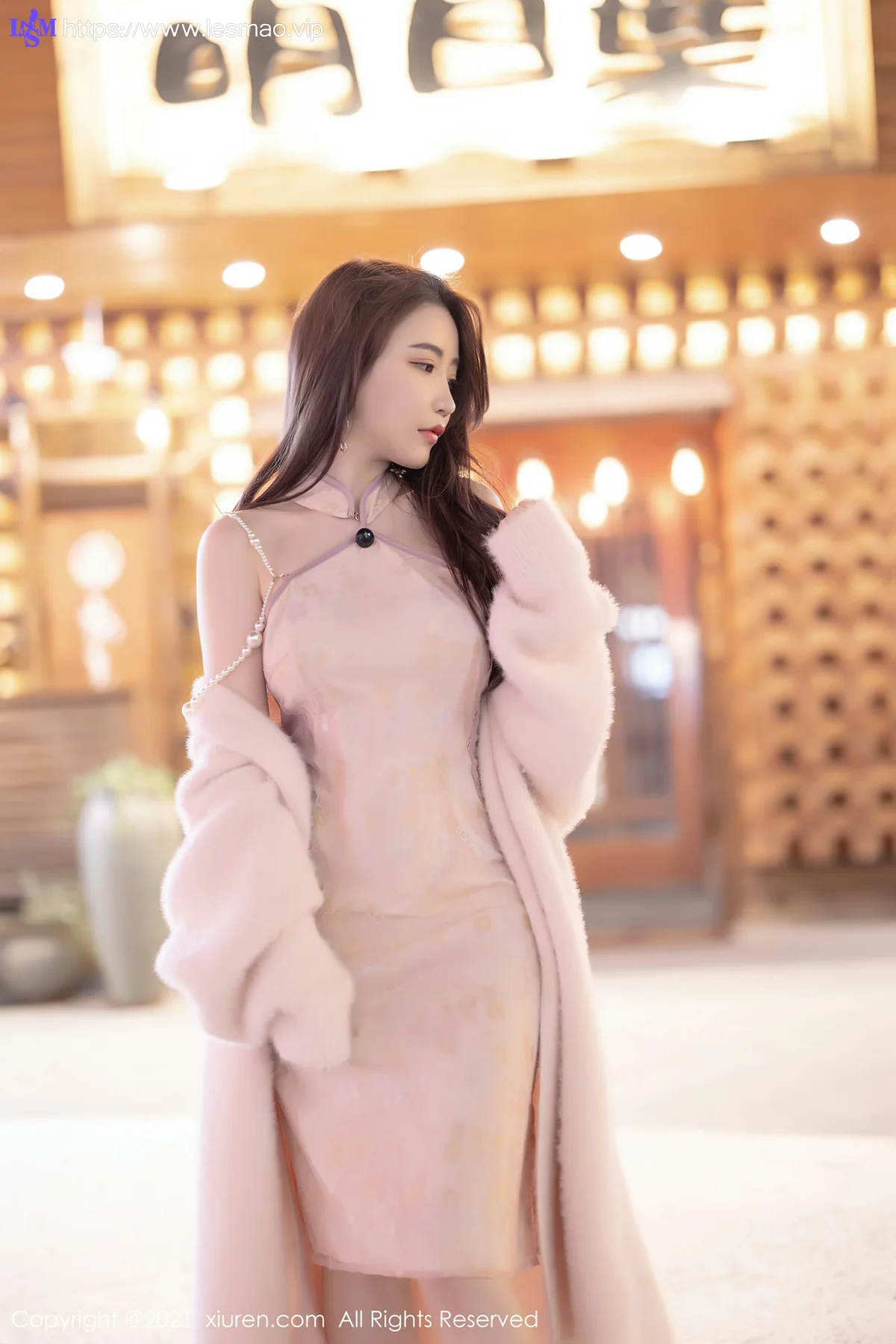 XiuRen 秀人 No.3497  性感玉背 Cherry绯月樱 江浙沪旅拍写真 - 1