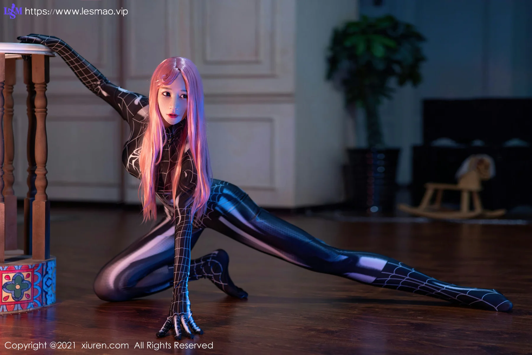 XiuRen 秀人 No.4070 毒液女香瓜臀御姐 顾乔楠Cora 性感写真3 - 3