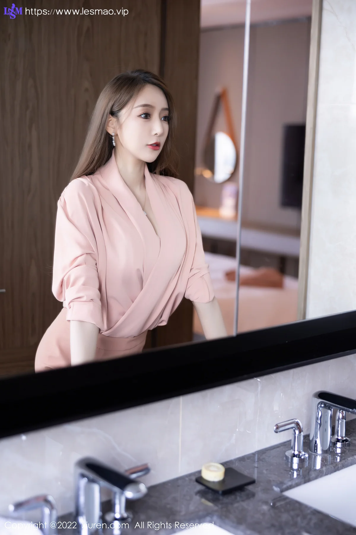 XiuRen 秀人 No.5257 性感御姐 王馨瑶yanni 性感写真1 - 1