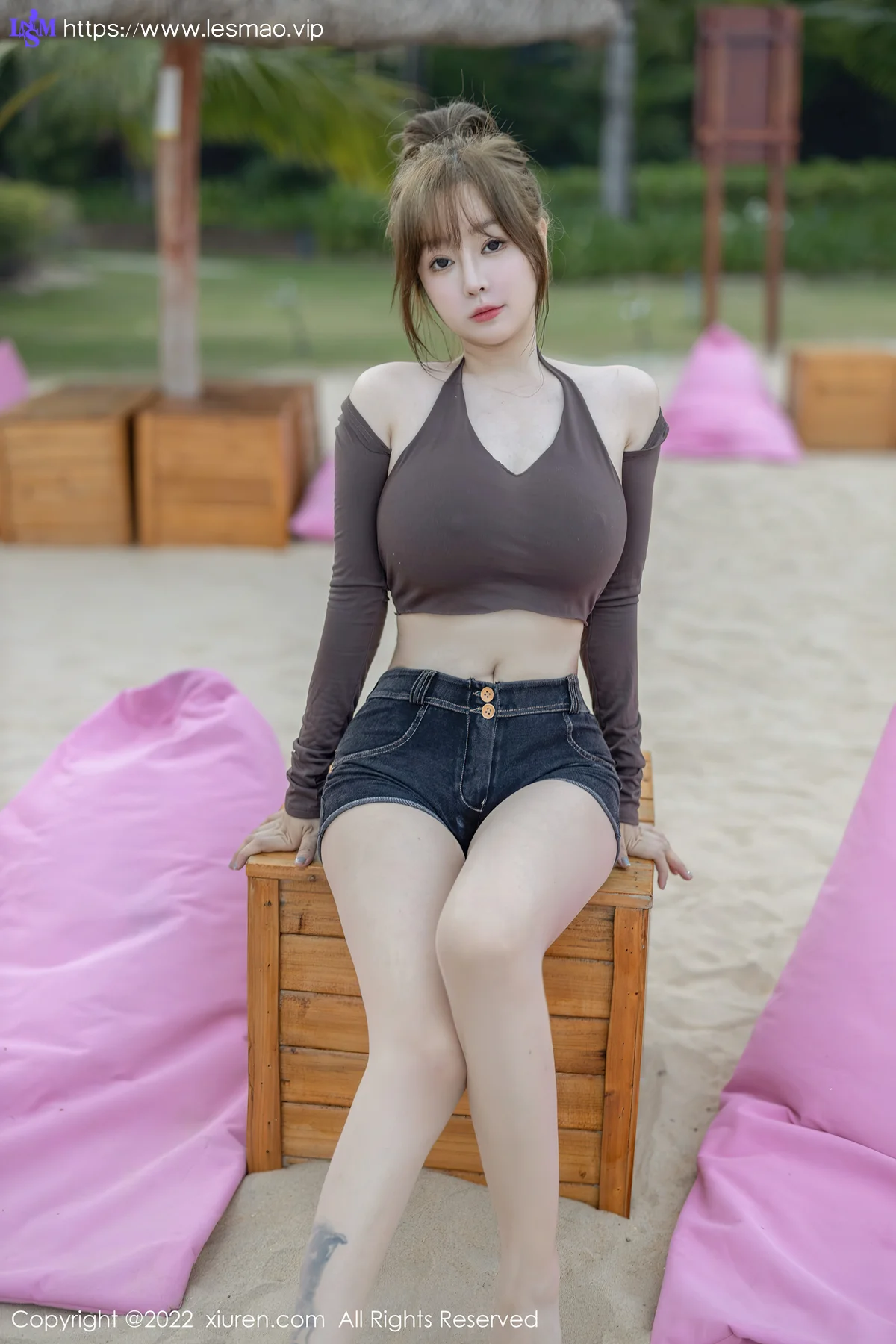 XiuRen 秀人 No.5281 收身短款上衣 王雨纯 海南万宁旅拍1 - 1