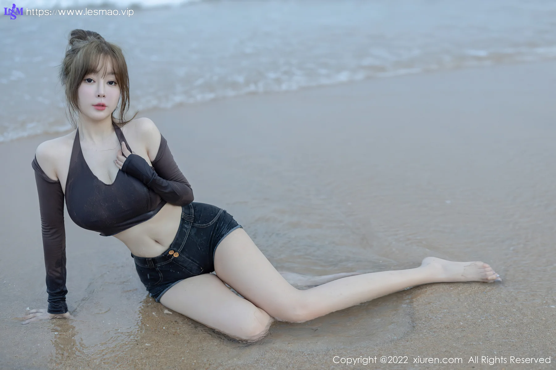 XiuRen 秀人 No.5281 收身短款上衣 王雨纯 海南万宁旅拍1 - 8
