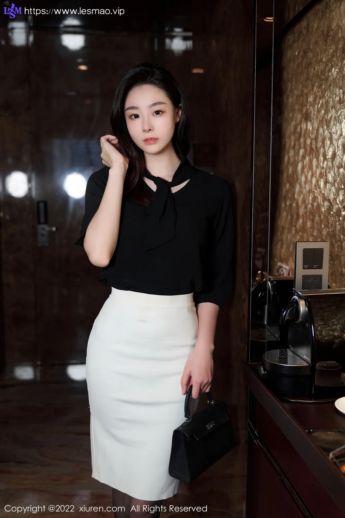 XiuRen 秀人 No.5312 是小逗逗 黑丝翘臀 - 8