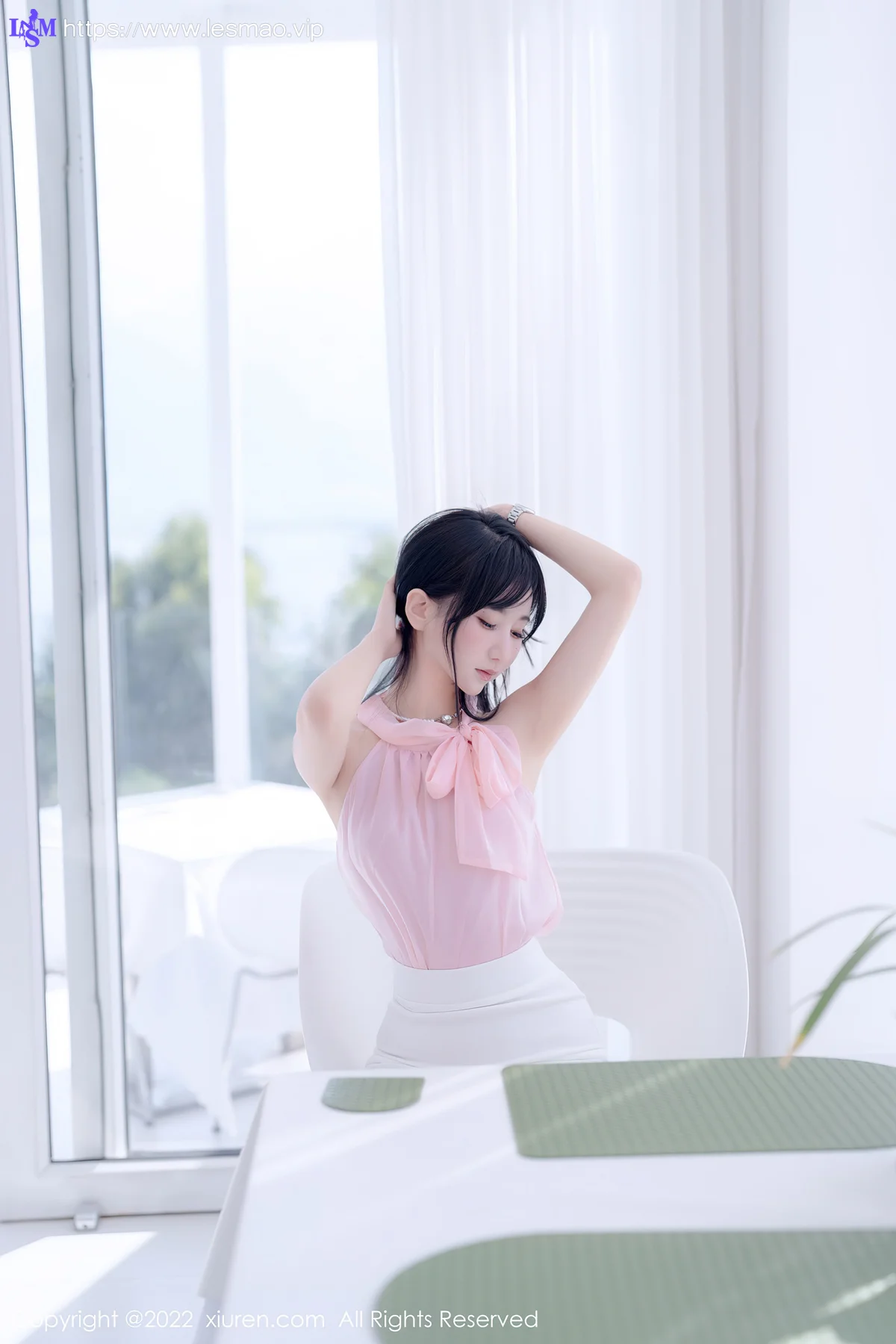 XiuRen 秀人 No.5318 原色丝袜 小果冻儿 大理旅拍1 - 5