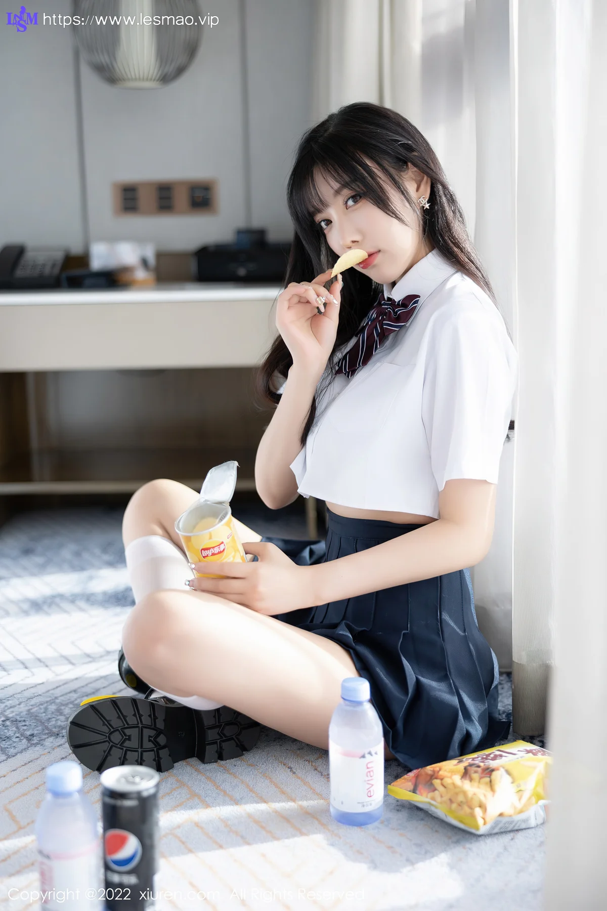 XiuRen 秀人 No.5338 清爽学妹制服 杨晨晨Yome 私房写真1 - 5