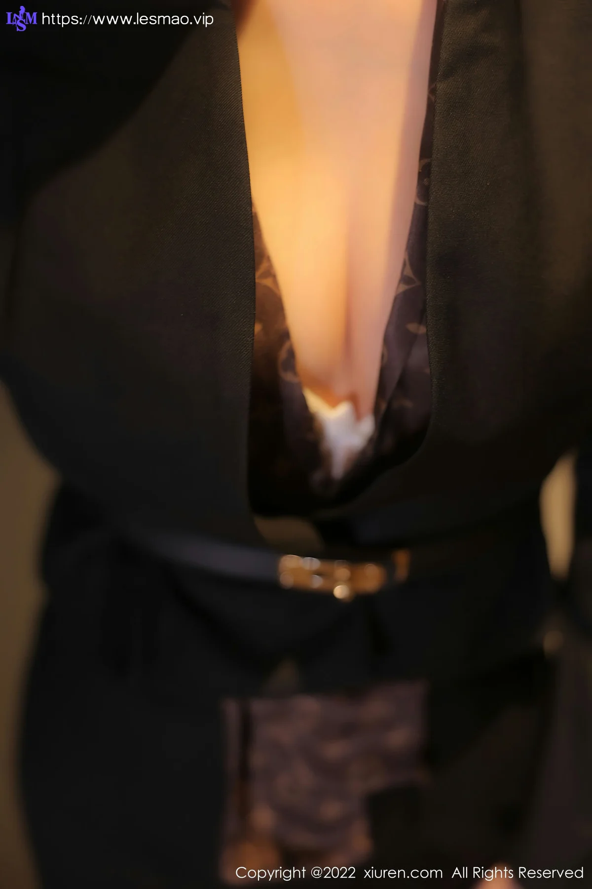 XiuRen 秀人 No.5471 职业ol 李雅柔182CM 性感写真 - 2