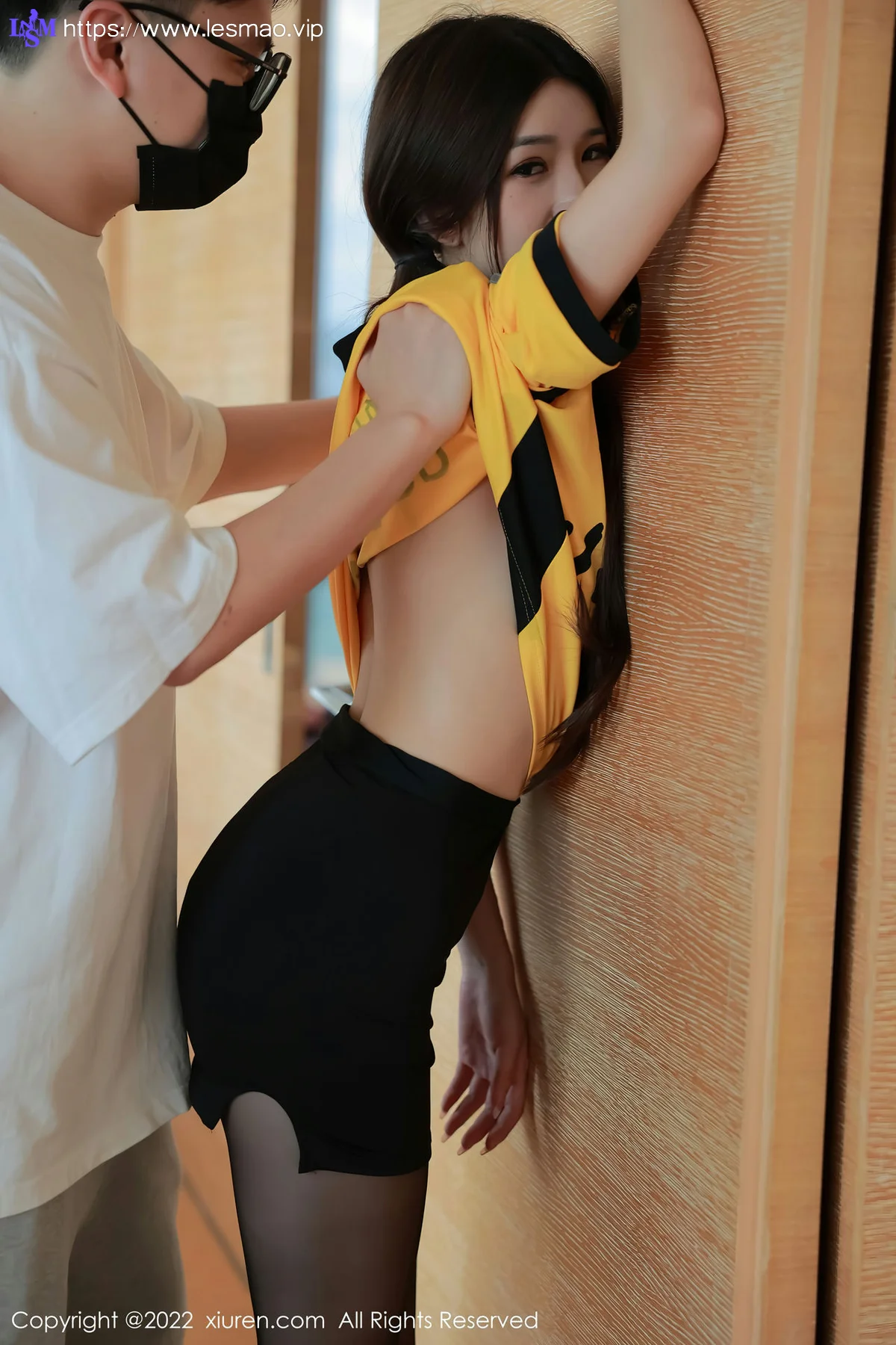 XiuRen 秀人 No.5481 美团外卖员角色扮演 hebe韩心雨 香格里拉旅拍33 - 9