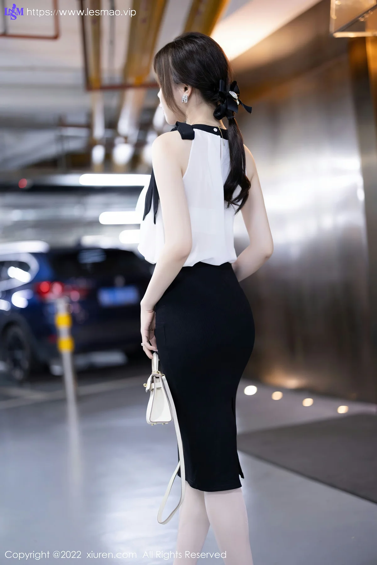 XiuRen 秀人 No.5500 原色丝袜 徐莉芝Booty 性感写真 - 2