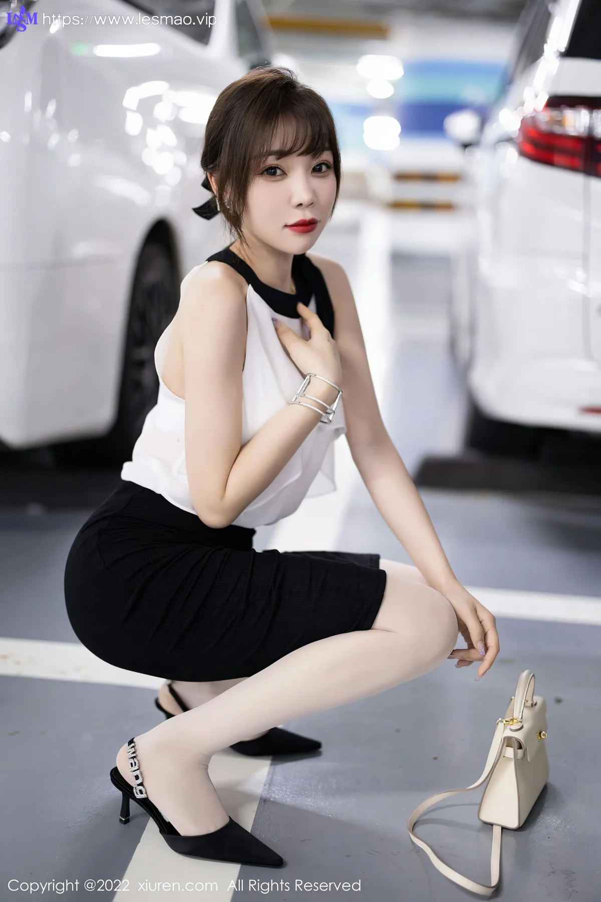 XiuRen 秀人 No.5500 原色丝袜 徐莉芝Booty 性感写真 - 6