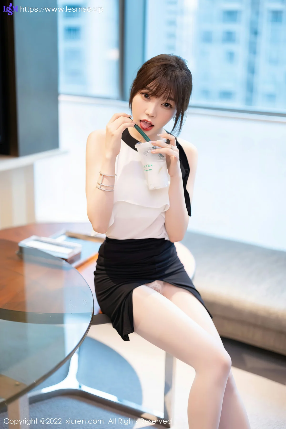 XiuRen 秀人 No.5500 原色丝袜 徐莉芝Booty 性感写真 - 6