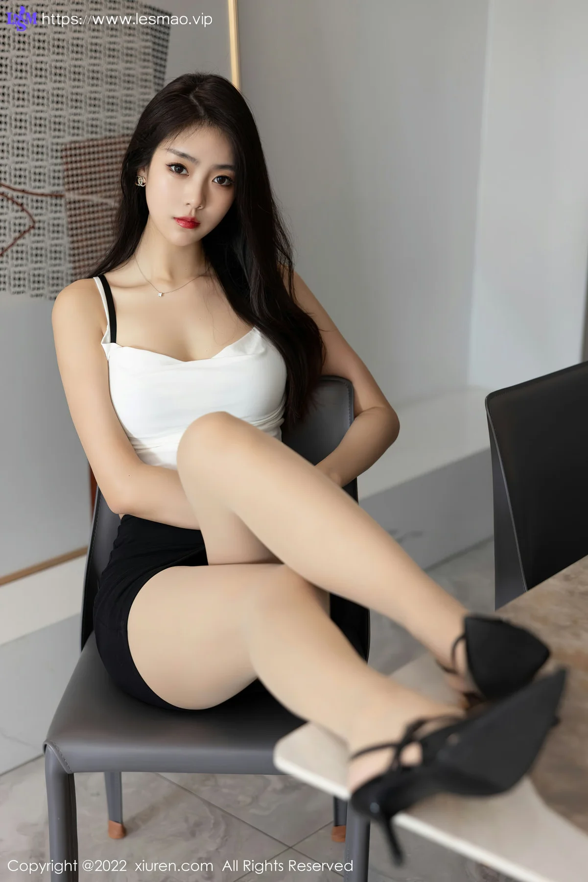 XiuRen 秀人 No.5530 可樂Vicky 原色丝袜性感写真 - 8