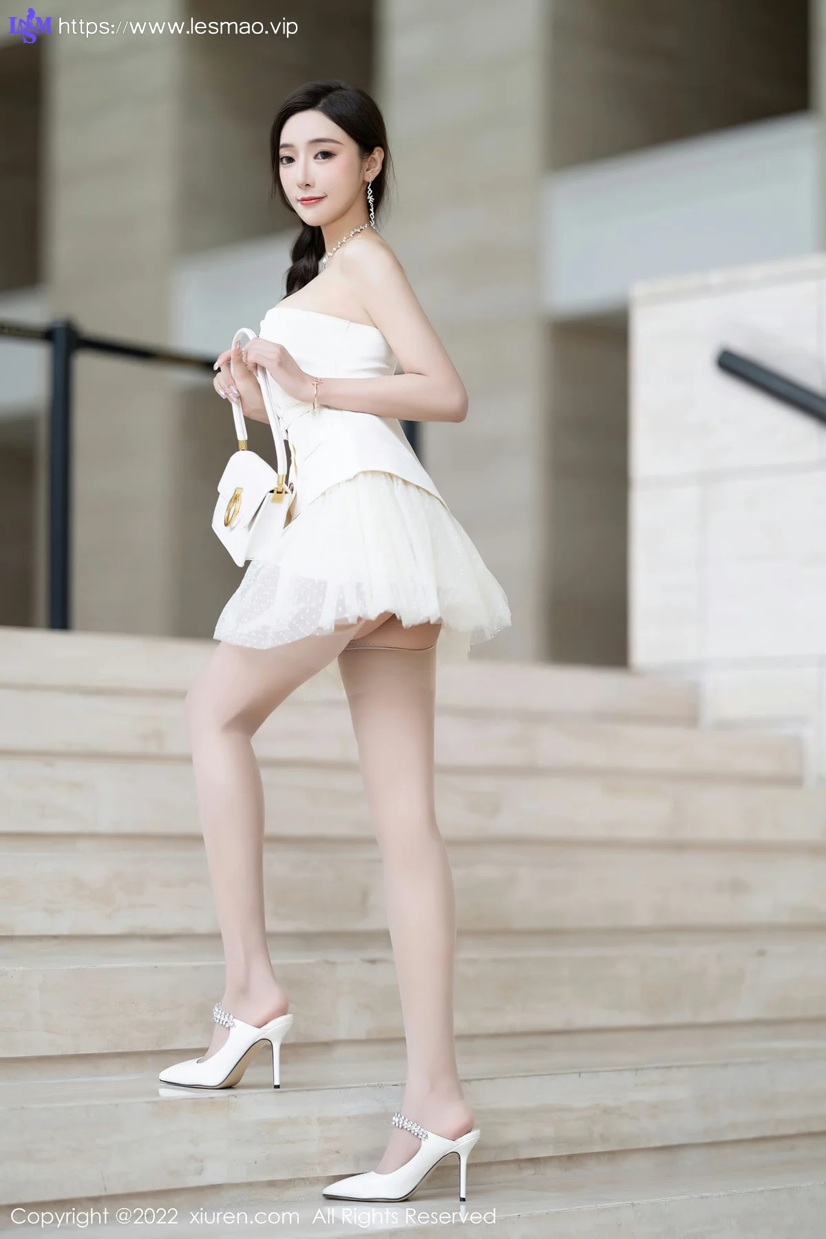 XiuRen 秀人 No.5539 珍珠色睡裙 王馨瑶yanni 性感写真1 - 4