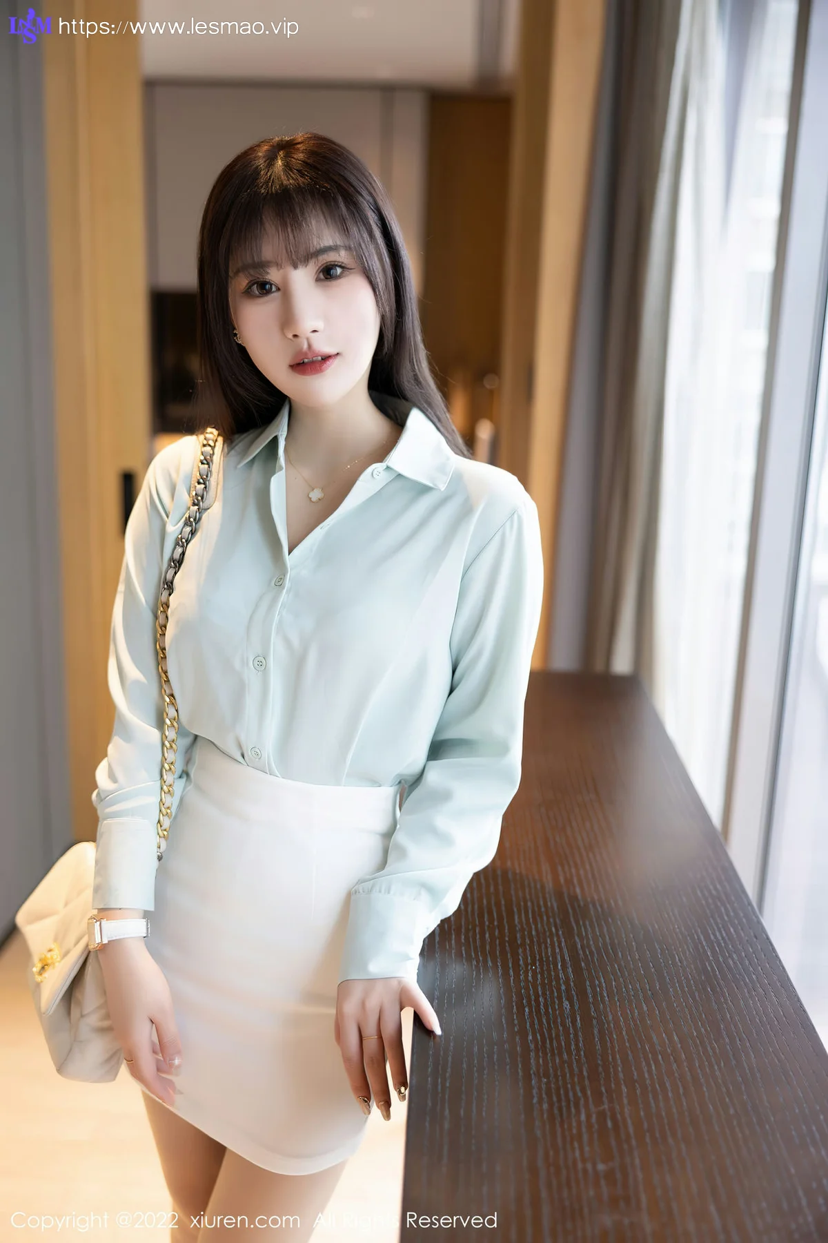 XiuRen 秀人 No.5555 白色短裙 张欣欣 性感写真11 - 1