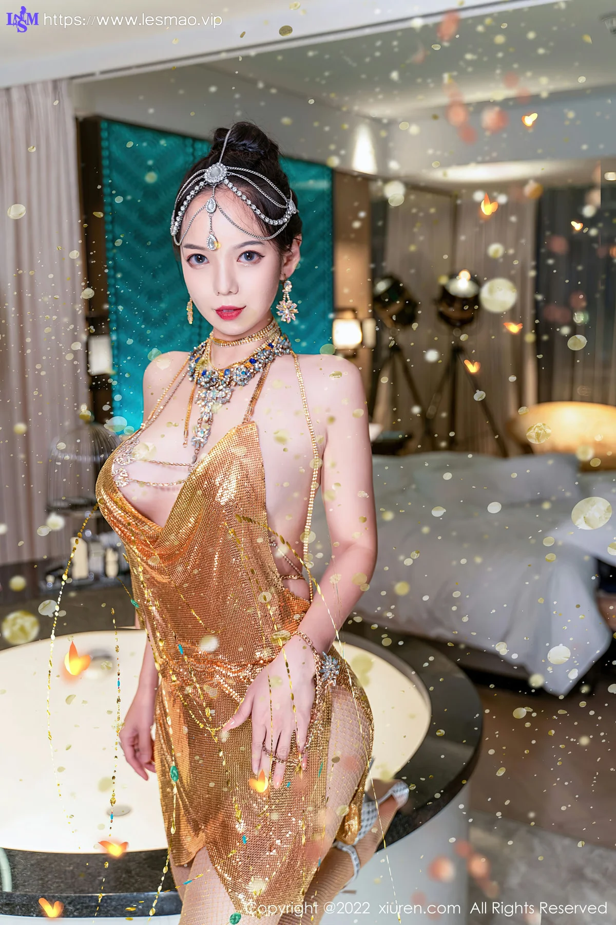 XiuRen 秀人 No.5559 会跳舞的小姐姐 大美妞儿 性感写真3 - 1
