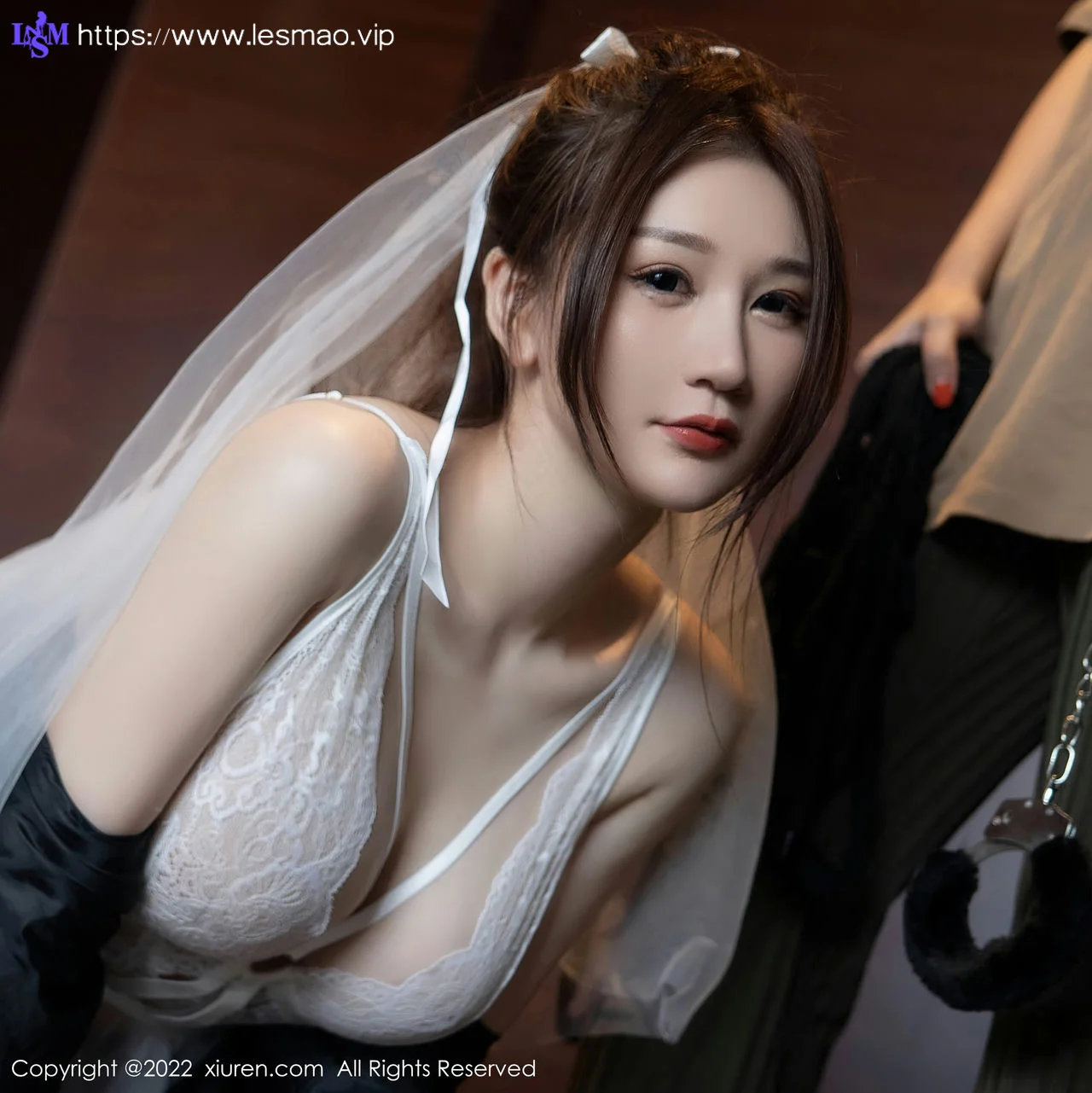 XiuRen 秀人 No.5565 顾乔楠Cora轻透薄纱公主裙性感写真2 - 6