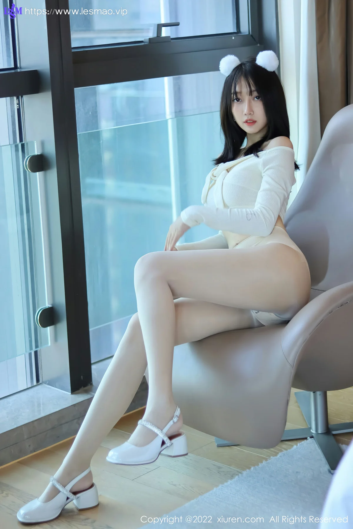 XiuRen 秀人 No.5598 玥儿玥er 原色丝袜香格里拉旅拍1 - 4