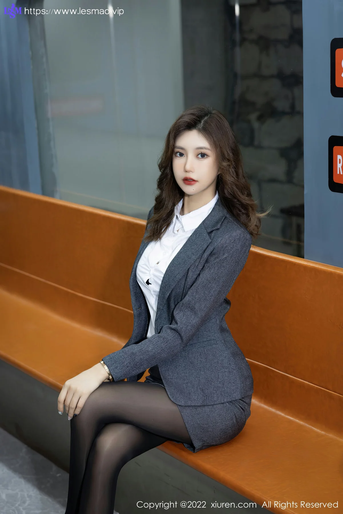 XiuRen 秀人 No.5600 绮里嘉ula 灰色职业装性感写真11 - 6