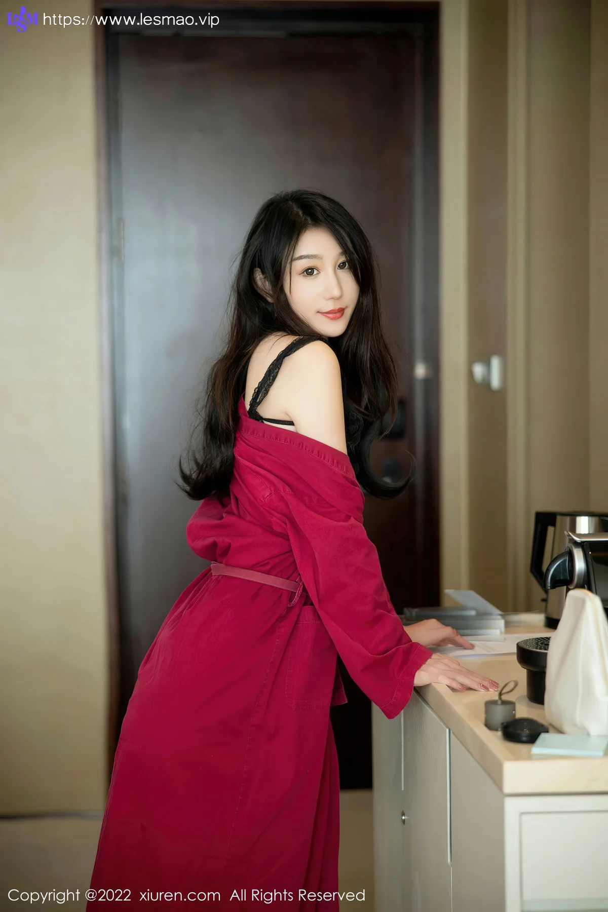 XiuRen 秀人 No.5624 薇薇酱 新人首套写真红色浴袍 - 7