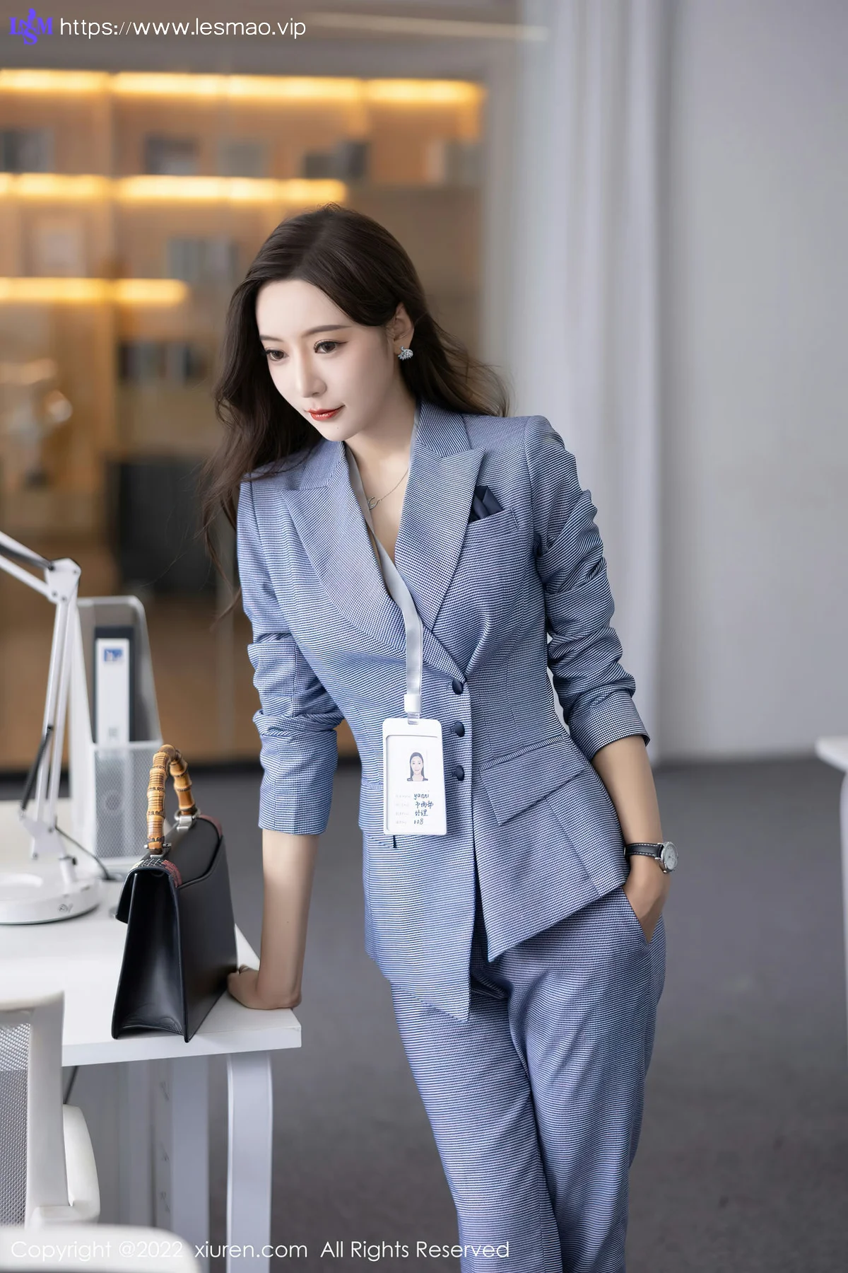 XiuRen 秀人 No.5629 王馨瑶yanni 灰色职业装性感写真22 - 2