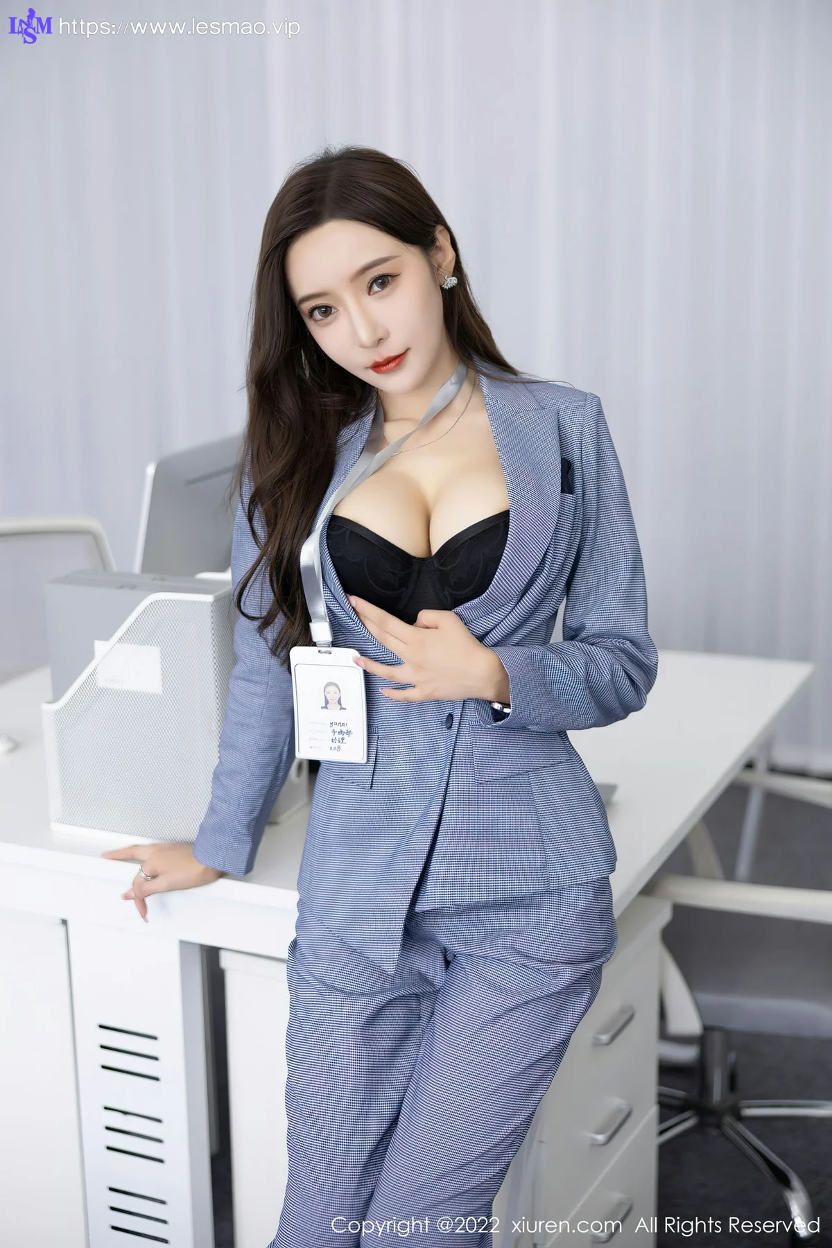 XiuRen 秀人 No.5629 王馨瑶yanni 灰色职业装性感写真22 - 3
