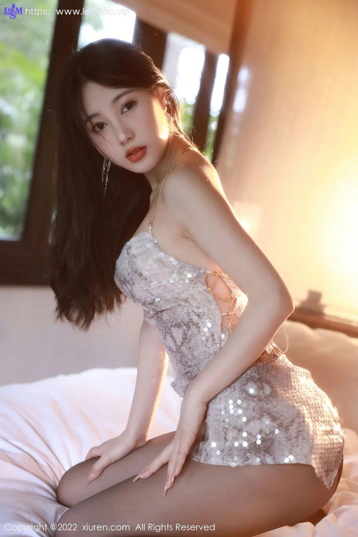 XiuRen 秀人 No.5632 谢晚晚 闪亮吊带裙性感写真1 - 9