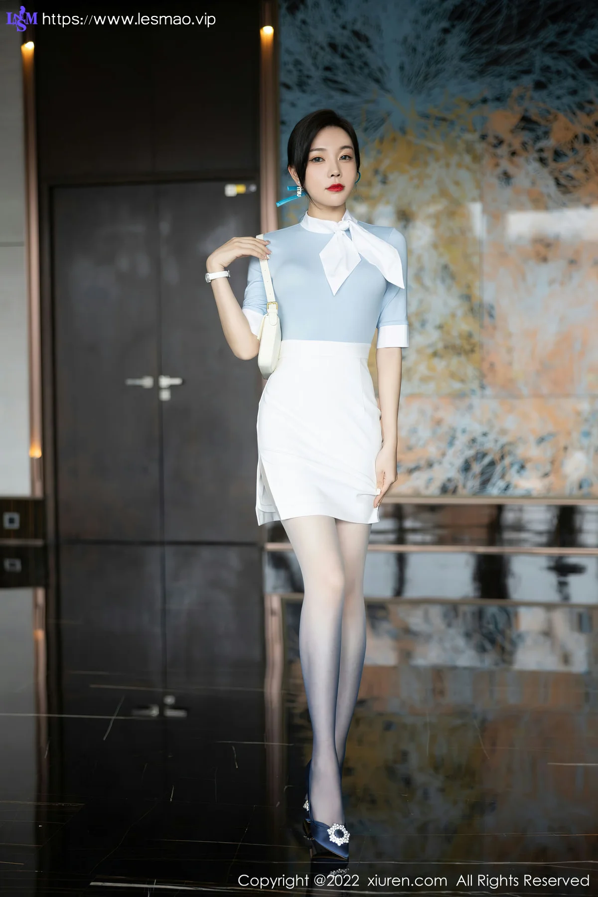 XiuRen 秀人 No.5643 徐莉芝Booty 娇美身段性感十足性感写真1 - 1