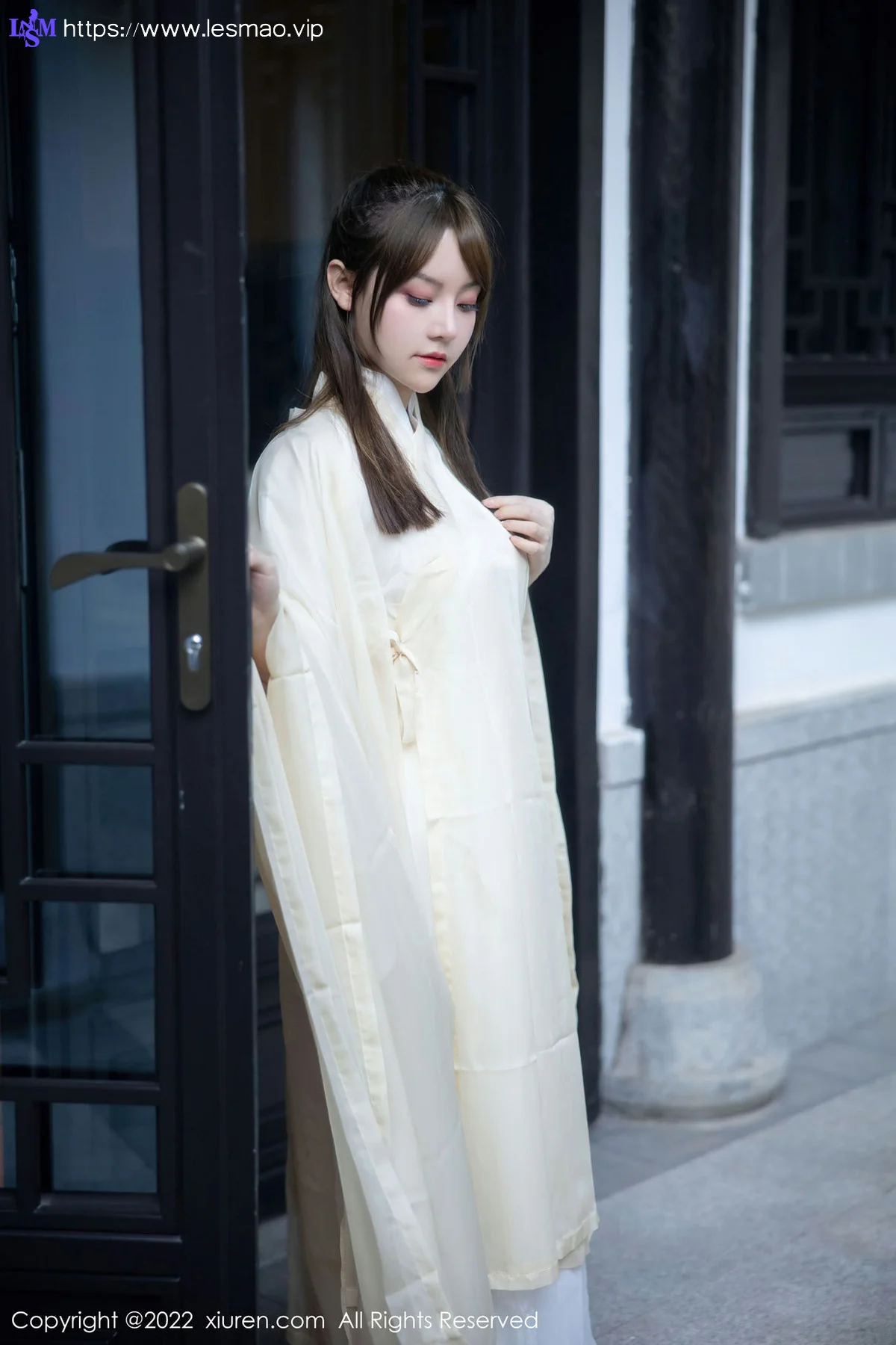 XiuRen 秀人 No.5653 豆瓣酱 白色古装服饰性感写真3 - 1