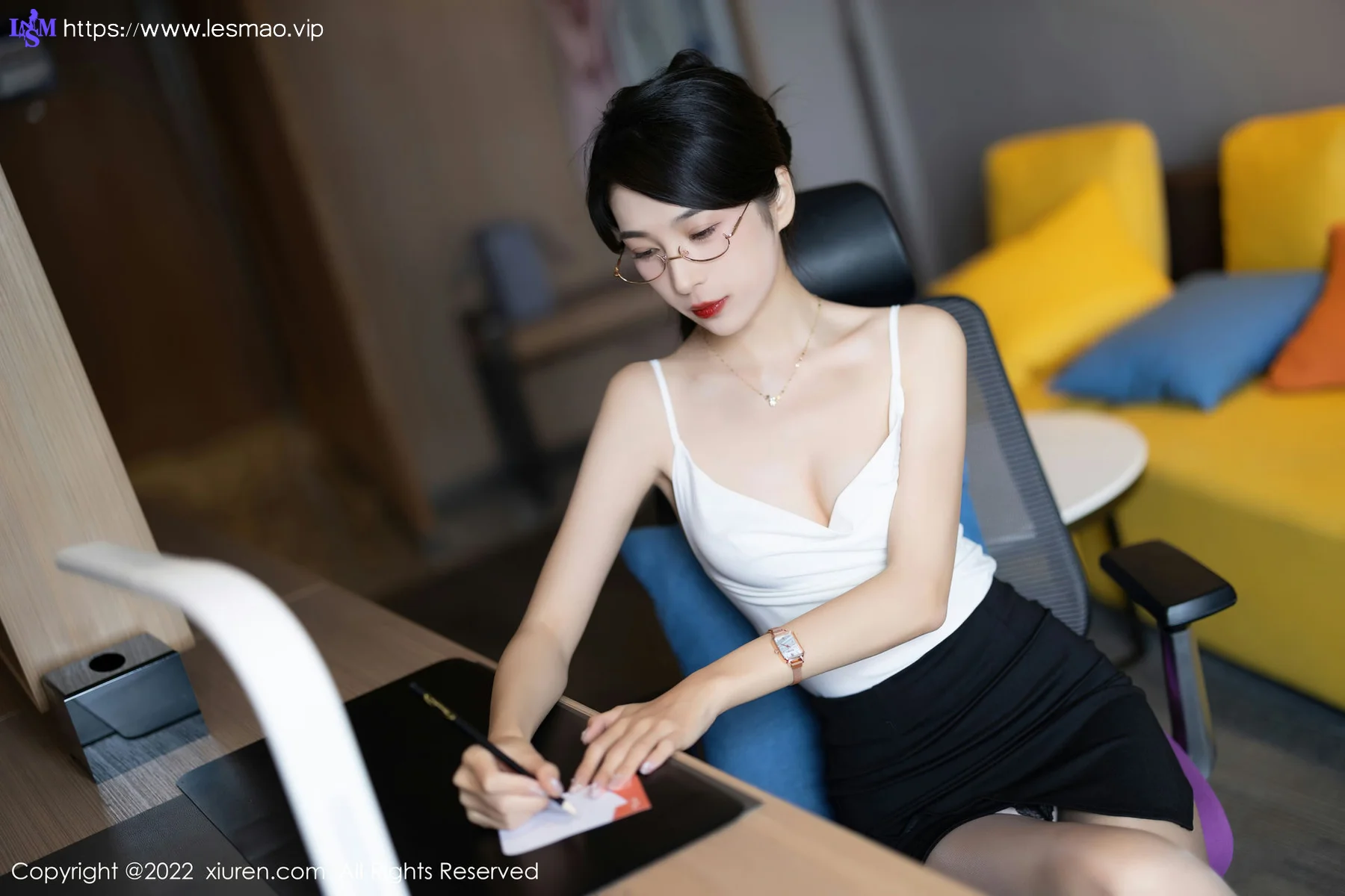 XiuRen 秀人 No.5656 林乐一 魅惑灰丝性感写真1 - 3