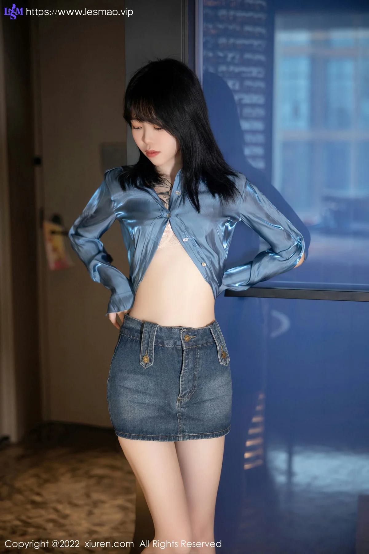 XiuRen 秀人 No.5662 奶瓶. 牛仔短裙性感写真3 - 4