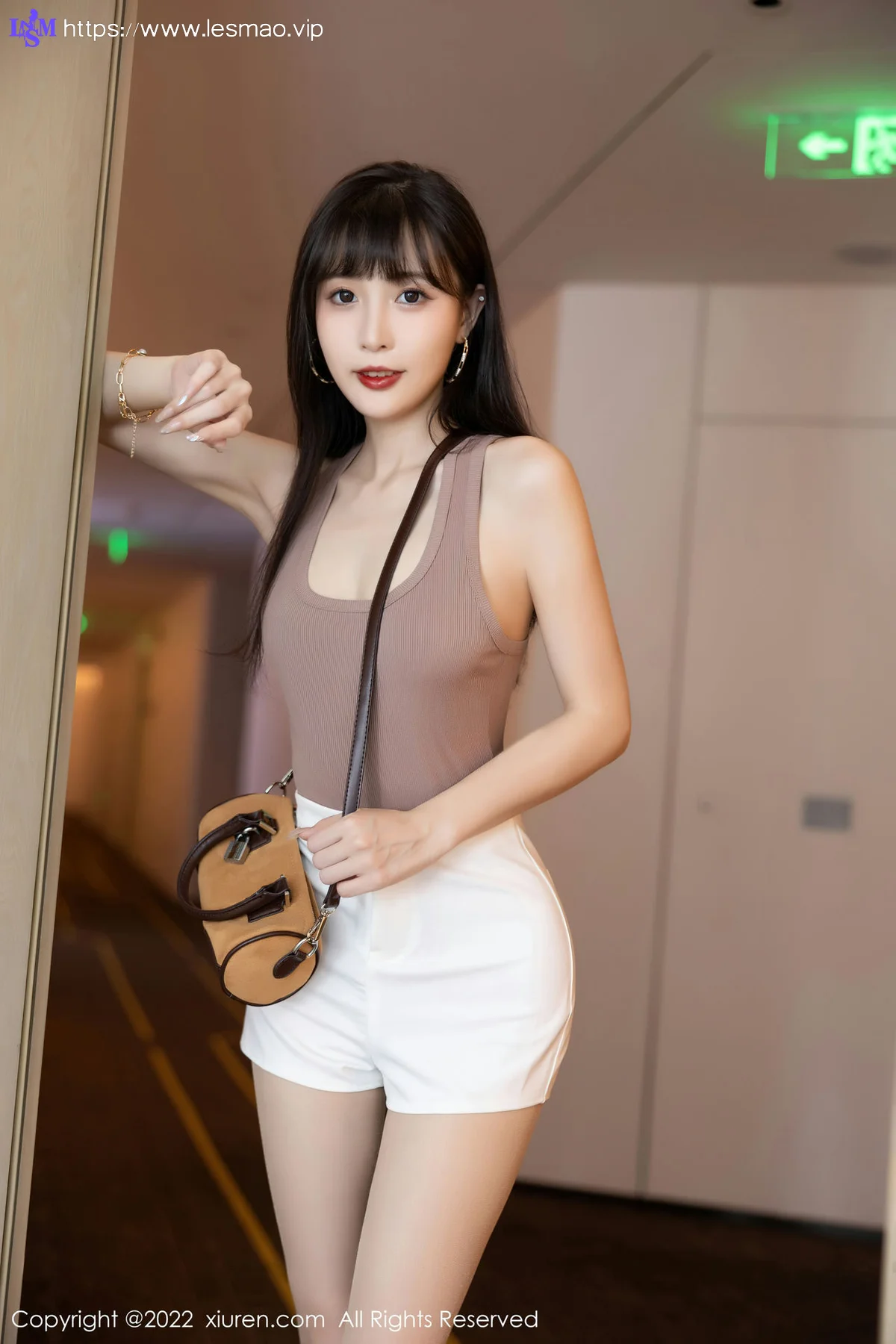 XiuRen 秀人 No.5724 林星阑 高开叉服饰性感写真11 - 3