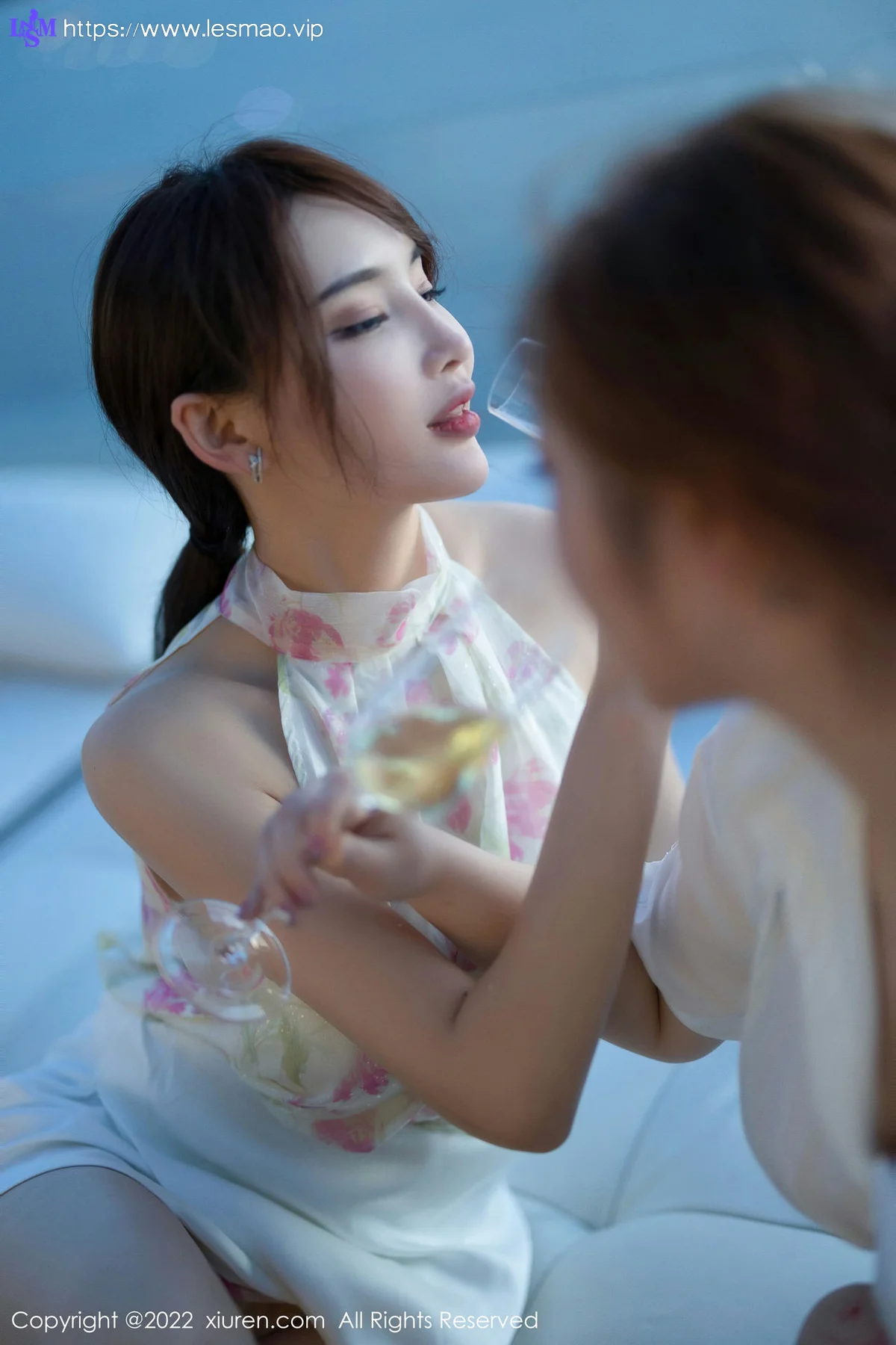 XiuRen 秀人 No.5743  奶瓶土肥圆矮挫丑黑穷和妲己_Toxic 游艇拍摄模特合集111 - 2