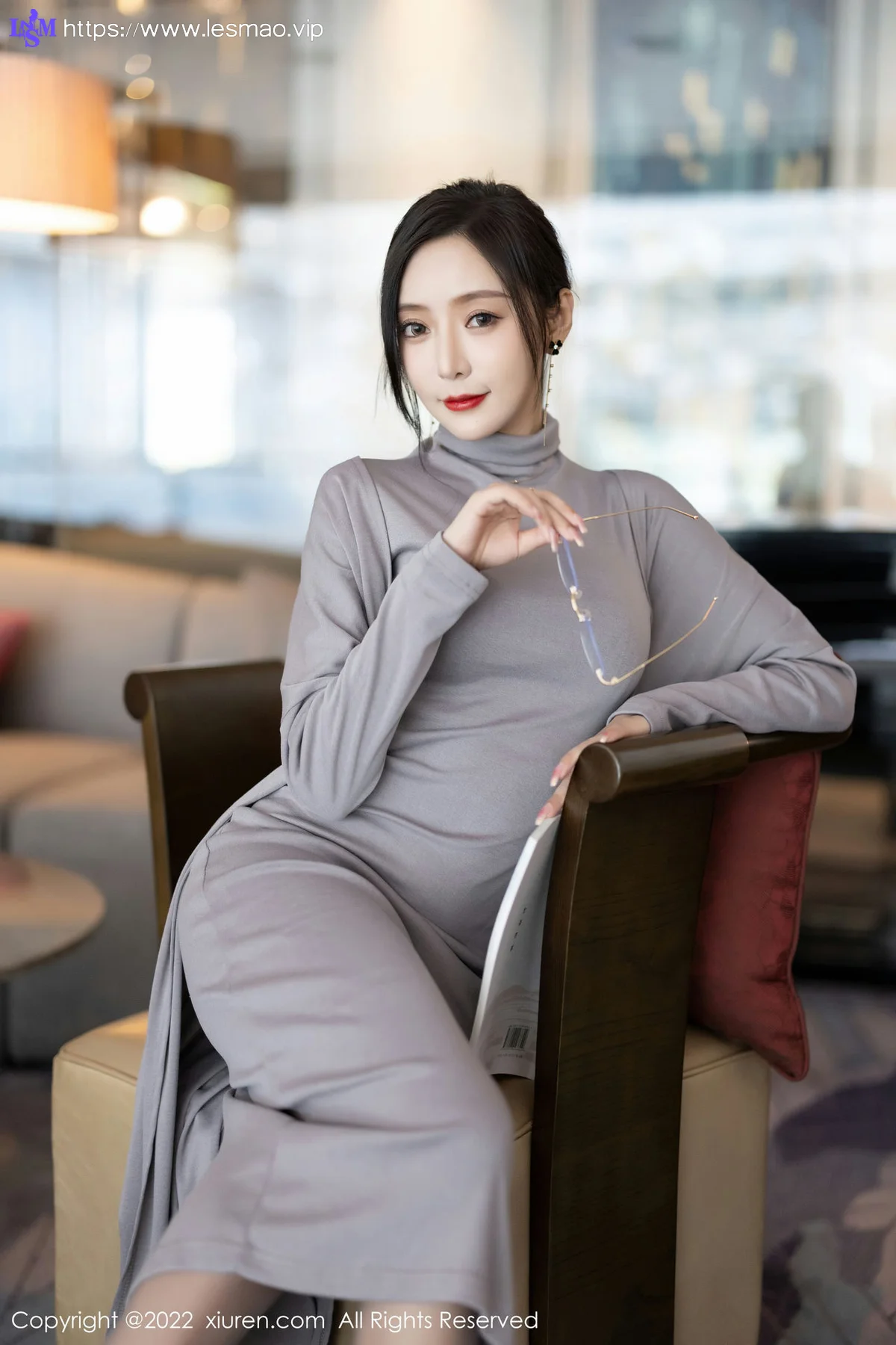 XiuRen 秀人 No.5745  王馨瑶yanni 主题《女学者的反转》写真1 - 8