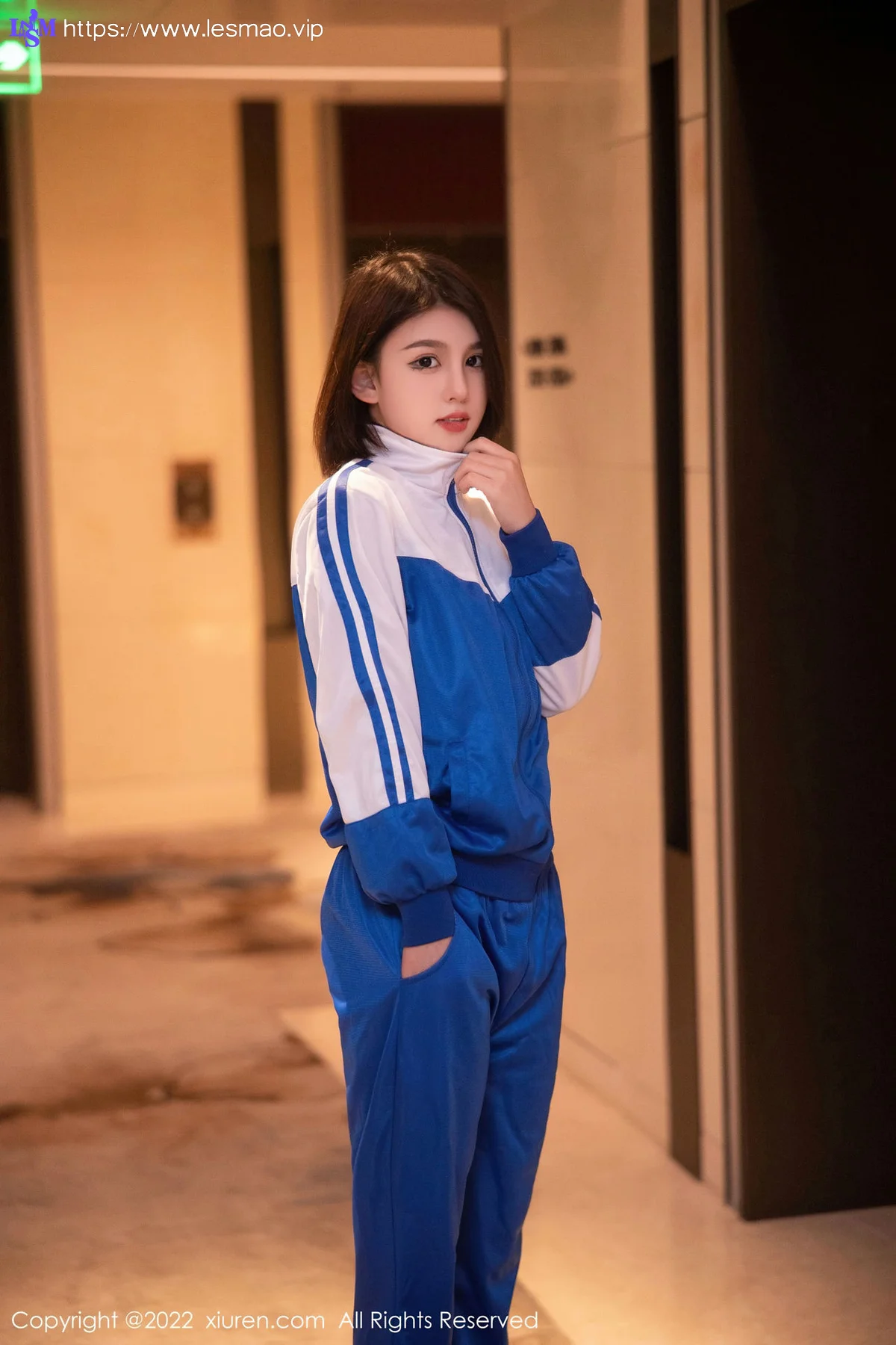 XiuRen 秀人 No.5766 美羊羊 校园制服情趣黑丝第二套写真33 - 5